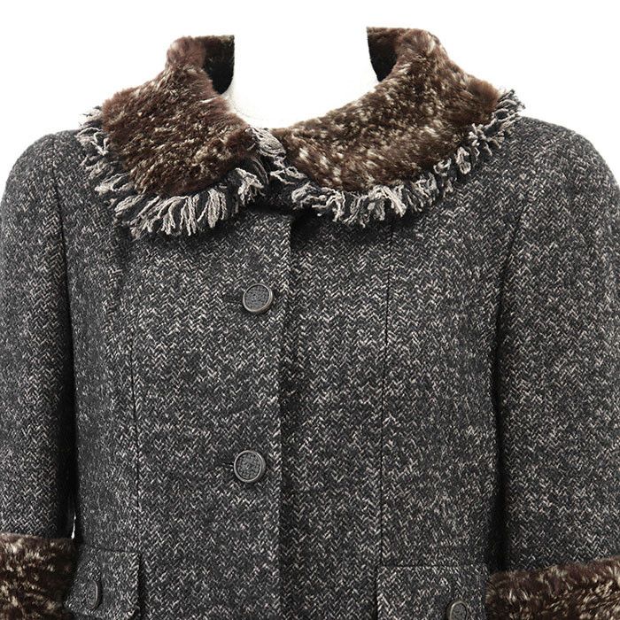 Chanel Chanel Chanel 05A P26778 Wool Herringbone Tweed Jacket Textile Outerwear 05A P26778 DUTY FREE for USA Size ONE SIZE - 2 Thumbnail