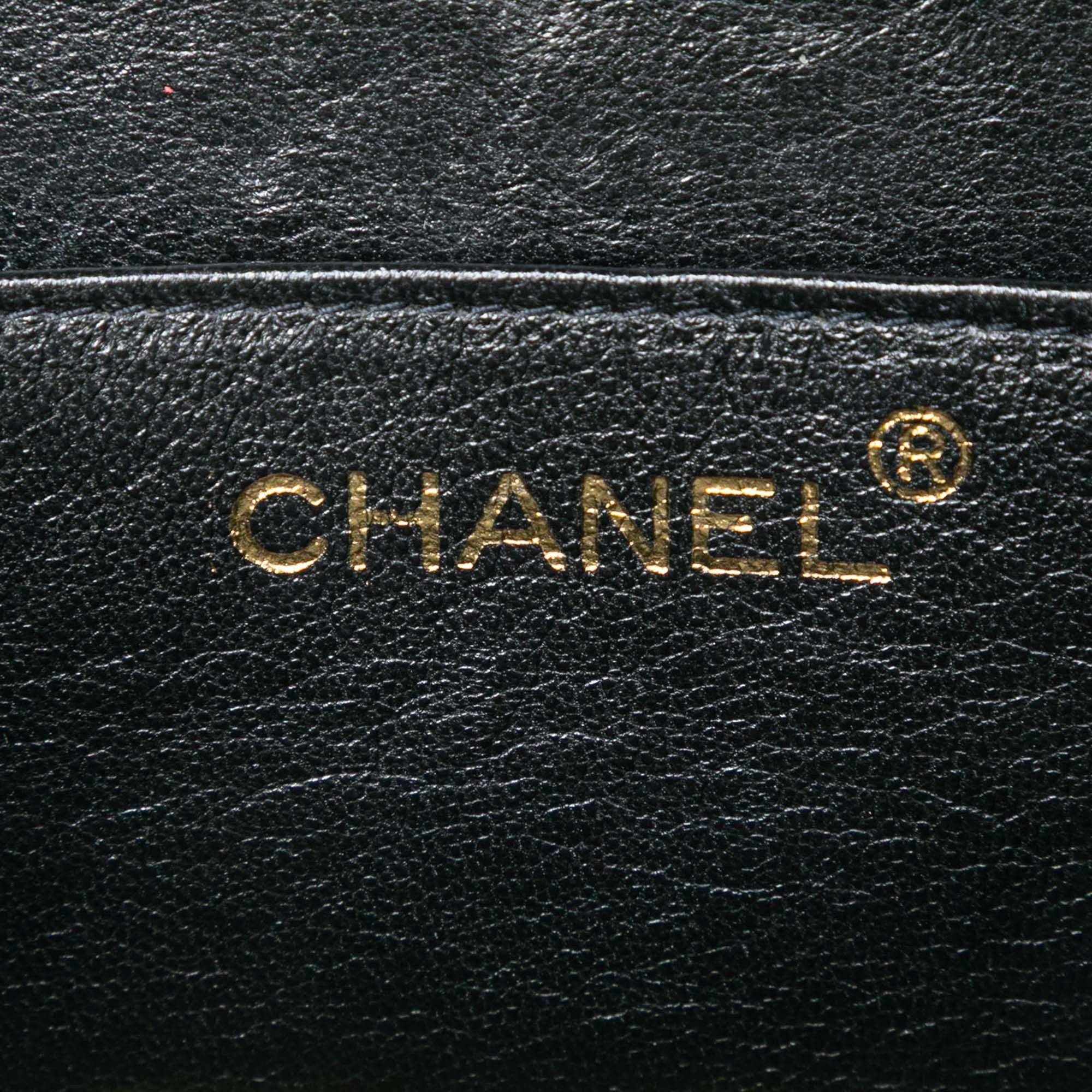 Chanel Chanel CC Quilted Chevron Lambskin Box Crossbody Size ONE SIZE - 5 Thumbnail