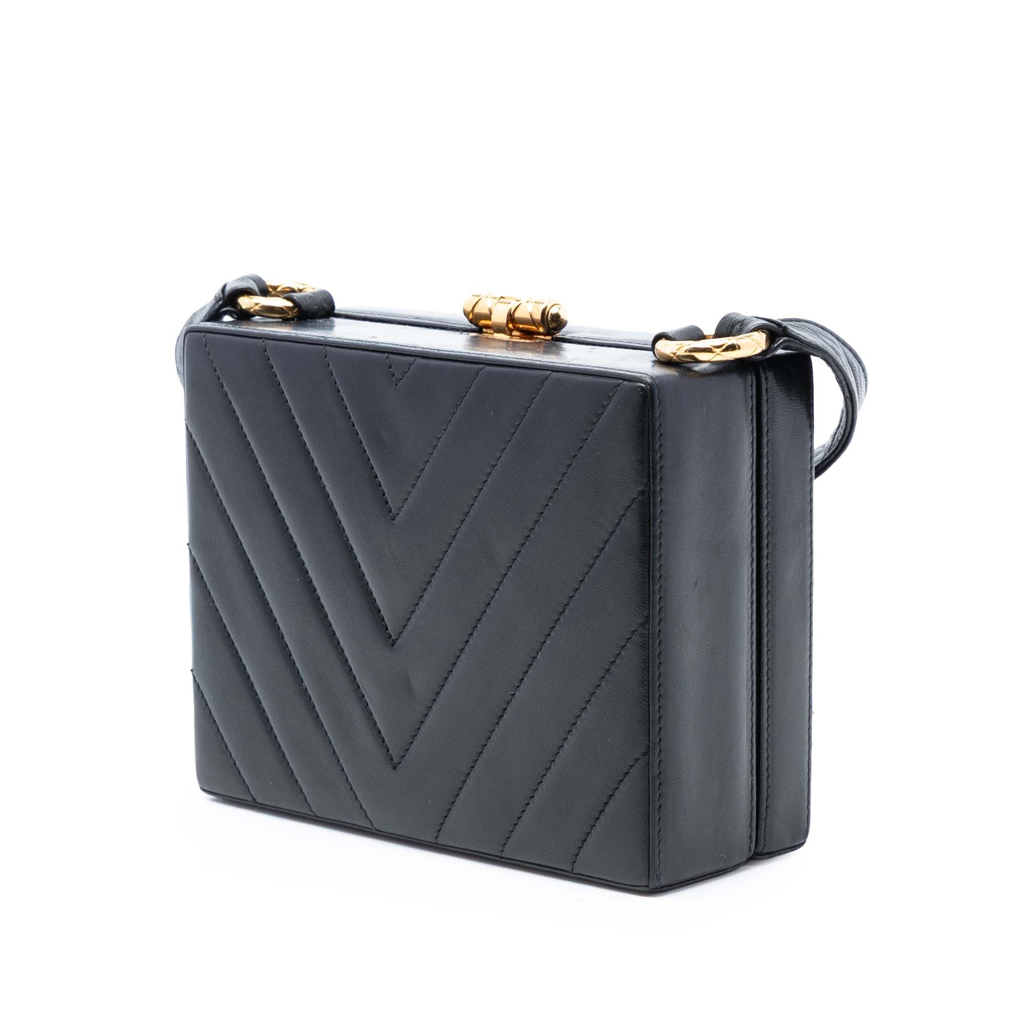 Chanel Chanel CC Quilted Chevron Lambskin Box Crossbody Size ONE SIZE - 2 Thumbnail