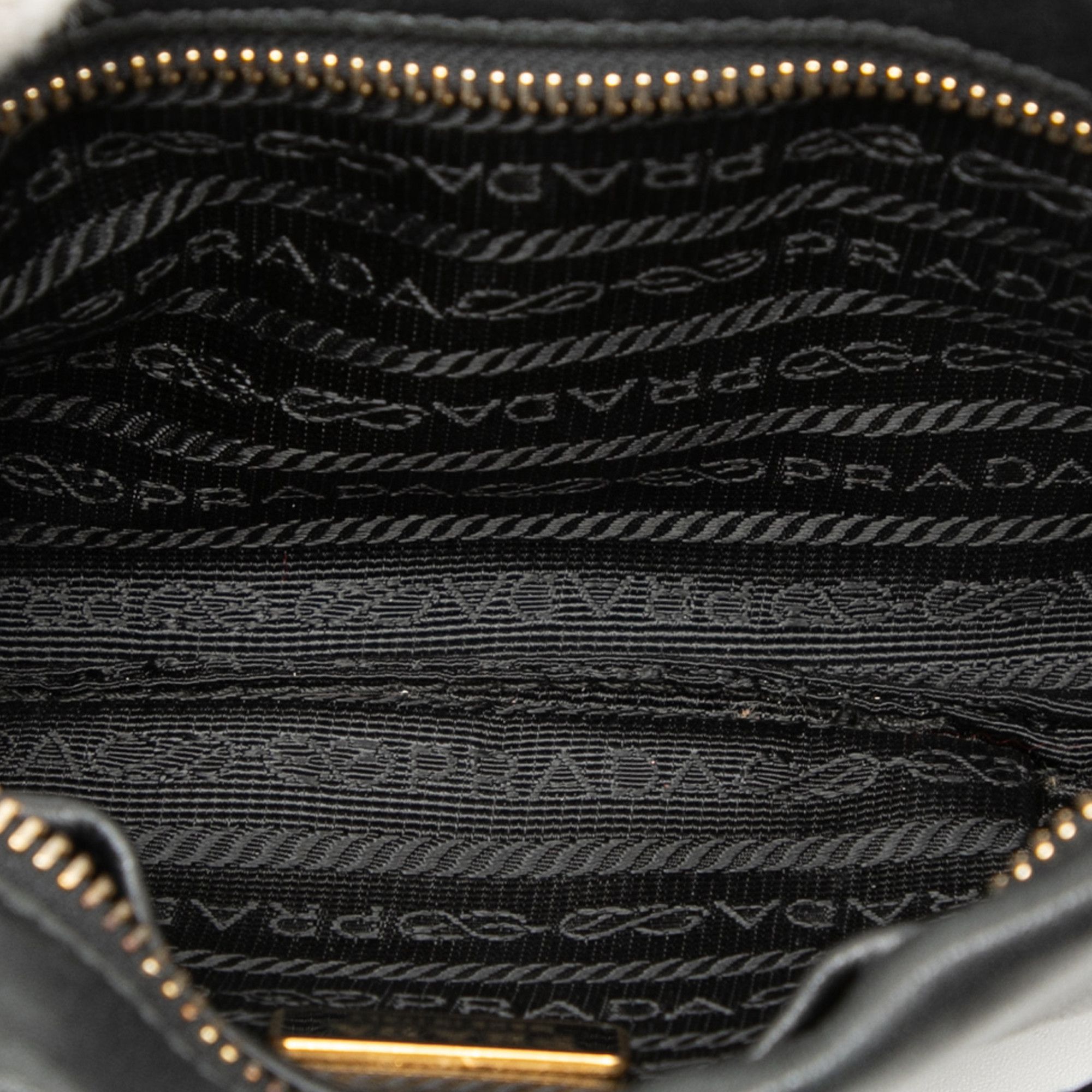 Prada Prada Bicolor Nappa Fiocco Bow Clutch on Strap Size ONE SIZE - 4 Thumbnail