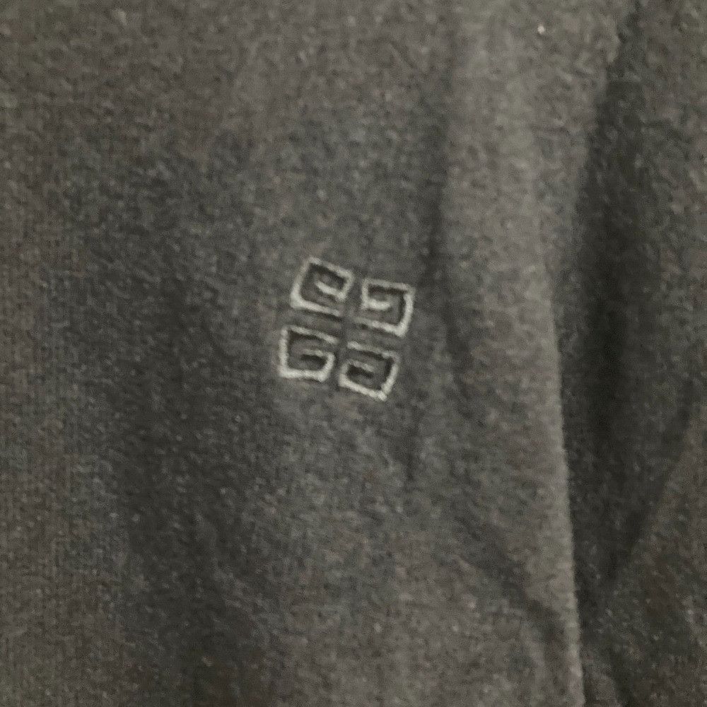 Givenchy Givenchy Givenchy 4G Embroidery Cashmere Knit Sweater Textile Tops DUTY FREE for USA Size ONE SIZE - 5 Thumbnail