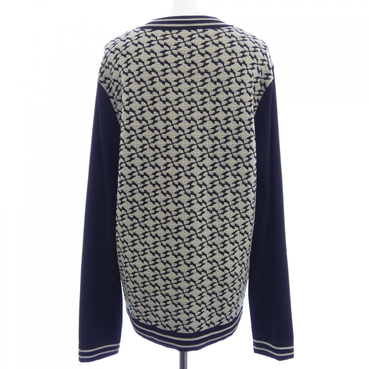Chanel Chanel Chanel Knitwear Textile Tops P31879K00638 07A DUTY FREE for USA Size ONE SIZE - 2 Thumbnail