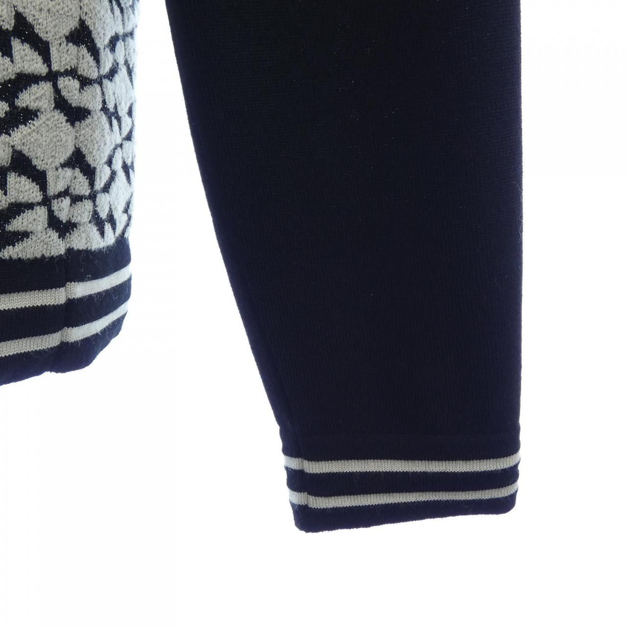 Chanel Chanel Chanel Knitwear Textile Tops P31879K00638 07A DUTY FREE for USA Size ONE SIZE - 6 Thumbnail
