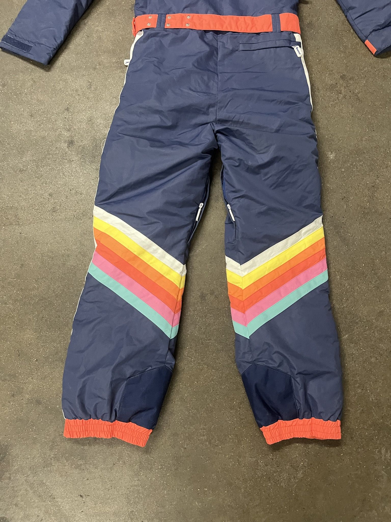 Vintage Vintage 2000s Retro Ski Snowsuit Size M Size US M / EU 48-50 / 2 - 7 Thumbnail