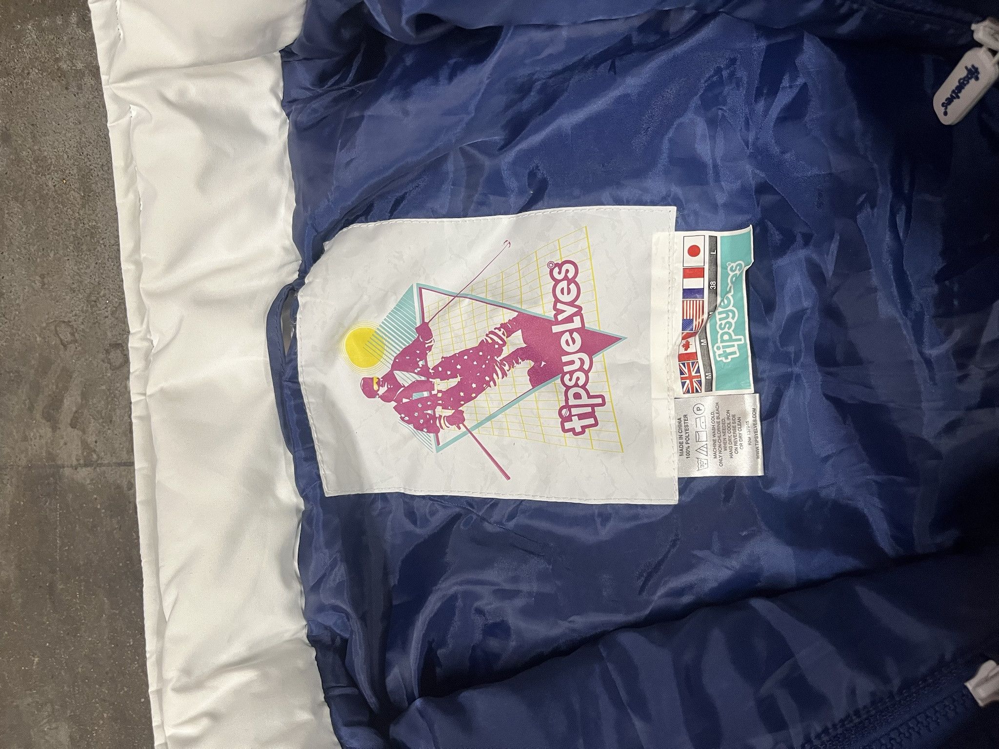Vintage Vintage 2000s Retro Ski Snowsuit Size M Size US M / EU 48-50 / 2 - 4 Thumbnail