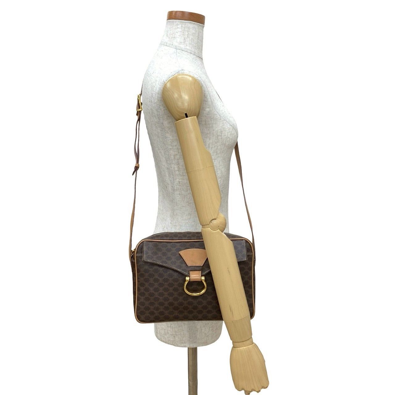 Celine Celine Celine Macadam Leather Shoulder Bag Leather Shoulder Bag DUTY FREE for USA Size ONE SIZE - 5 Thumbnail