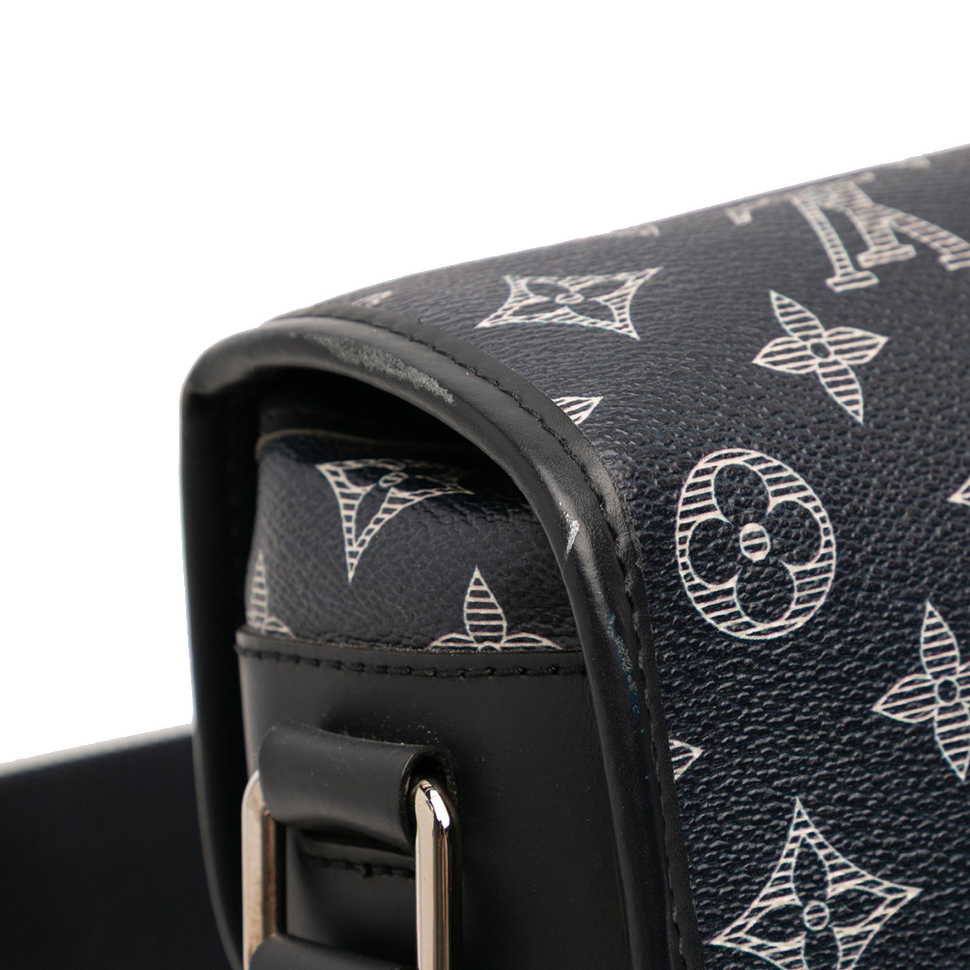 Louis Vuitton Louis Vuitton Chapman Brothers Monogram Savane Messenger PM Size ONE SIZE - 10 Thumbnail