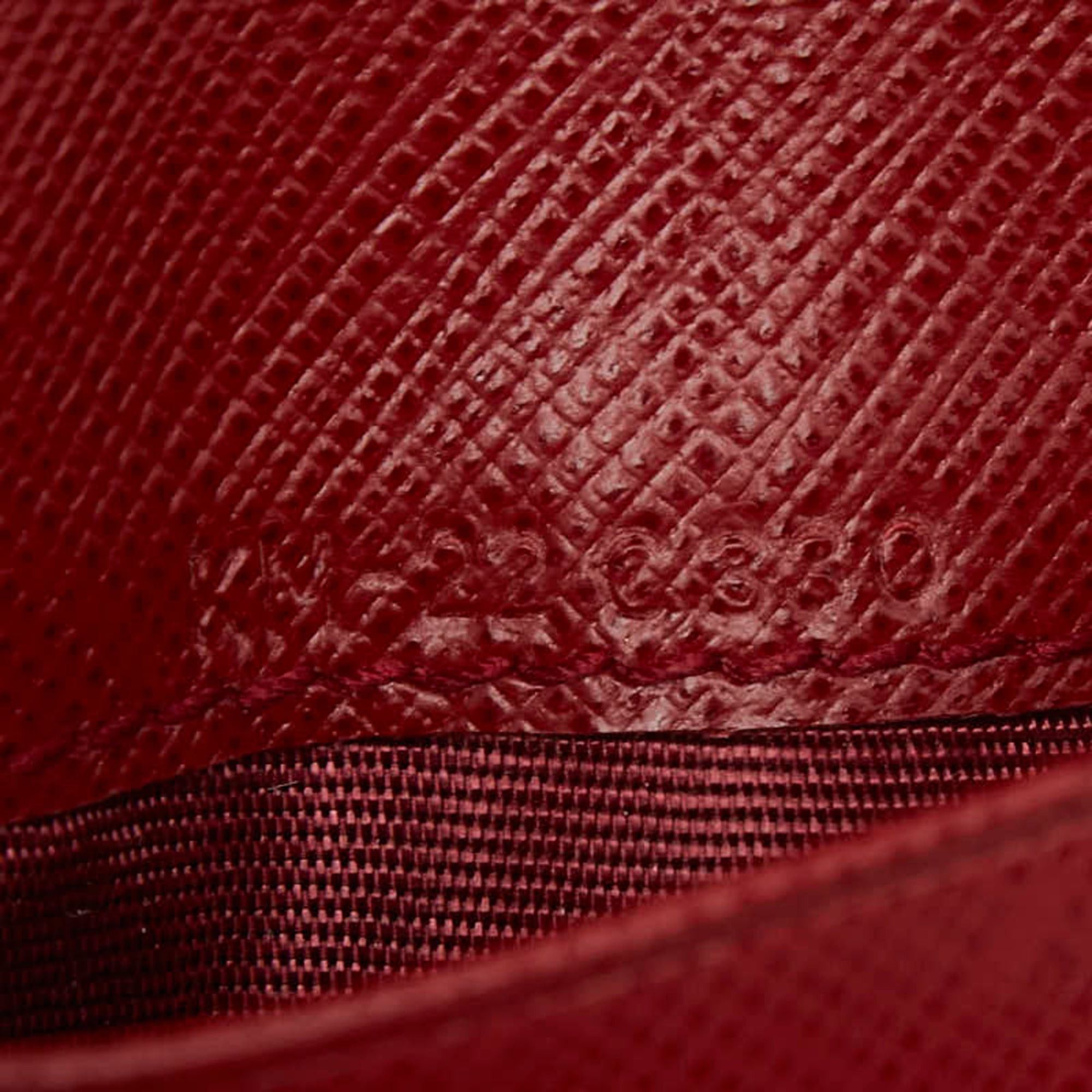 Salvatore Ferragamo Salvatore Ferragamo Gancini Business Card Case/Card Case/Pass Case Red Leather Women's Size ONE SIZE - 9 Thumbnail