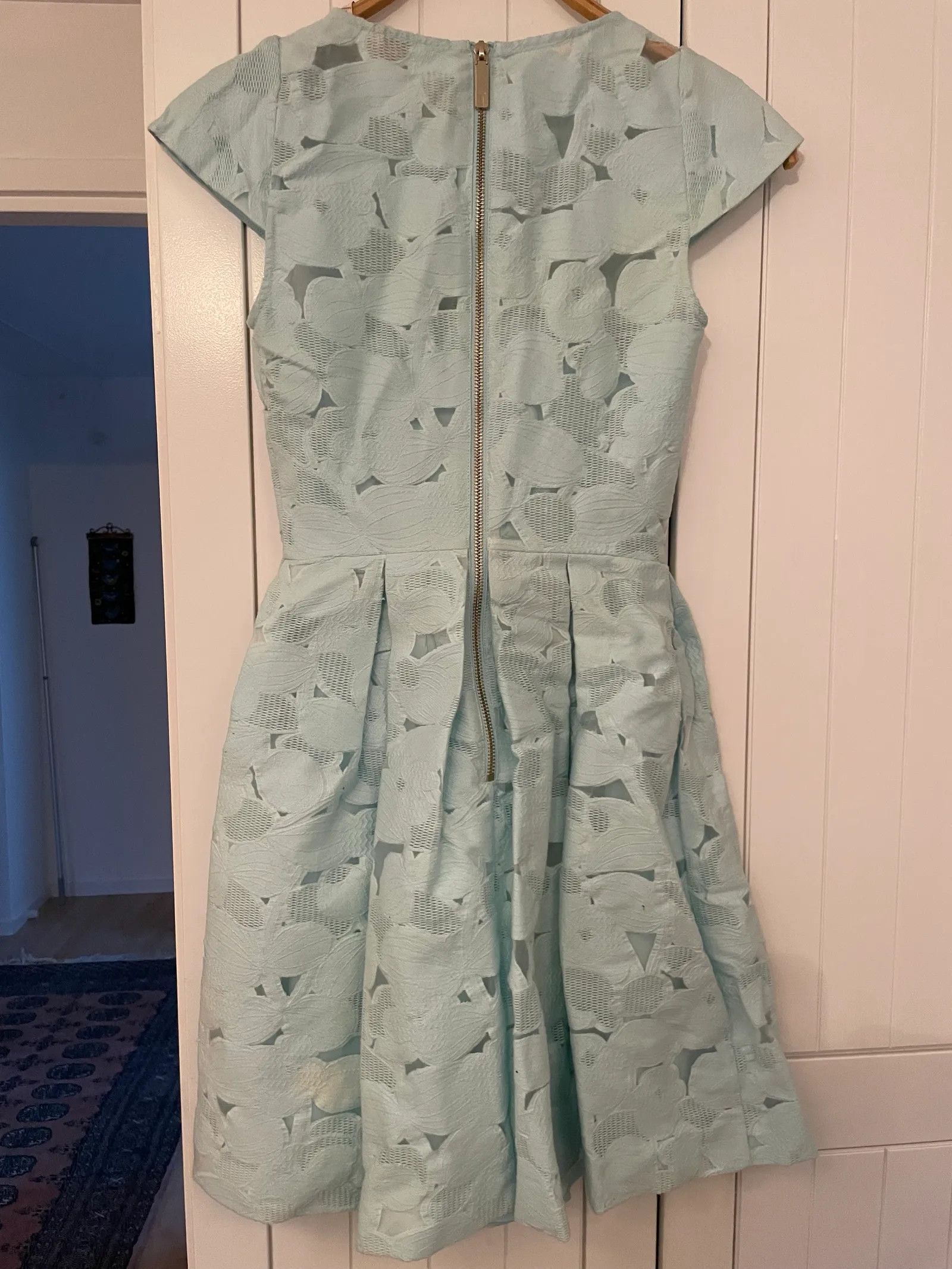 Ted Baker Ted Baker Dress Size XS / US 0-2 / IT 36-38 - 2 Thumbnail