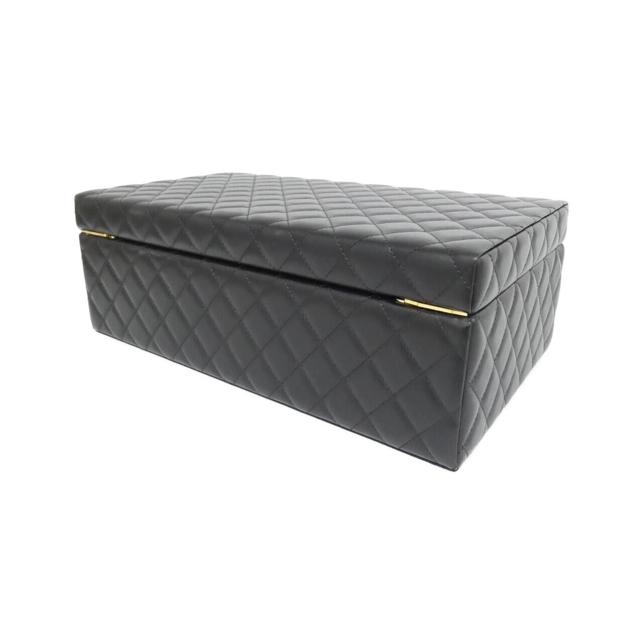 Chanel Chanel Chanel Jewelry Box Lamb Jewelry Box Leather Other DUTY FREE for USA Size ONE SIZE - 2 Thumbnail