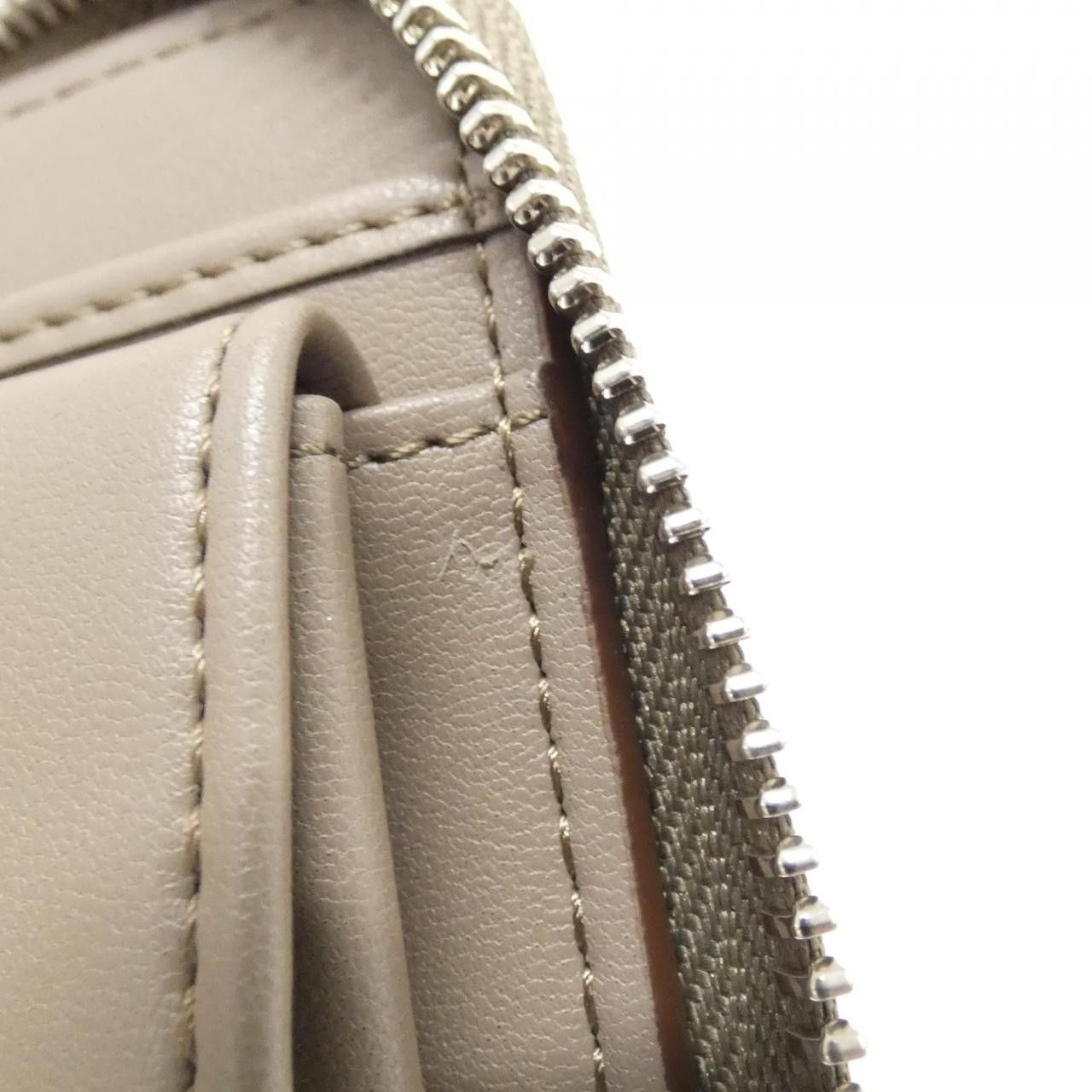 Stella McCartney Stella Mccartney Stella McCartney 7P0009 W8856 Polyurethane PET Wallet Plastic / Synthetic Short Wallet 7P0009 W8856 DUTY FREE for USA Size ONE SIZE - 7 Thumbnail