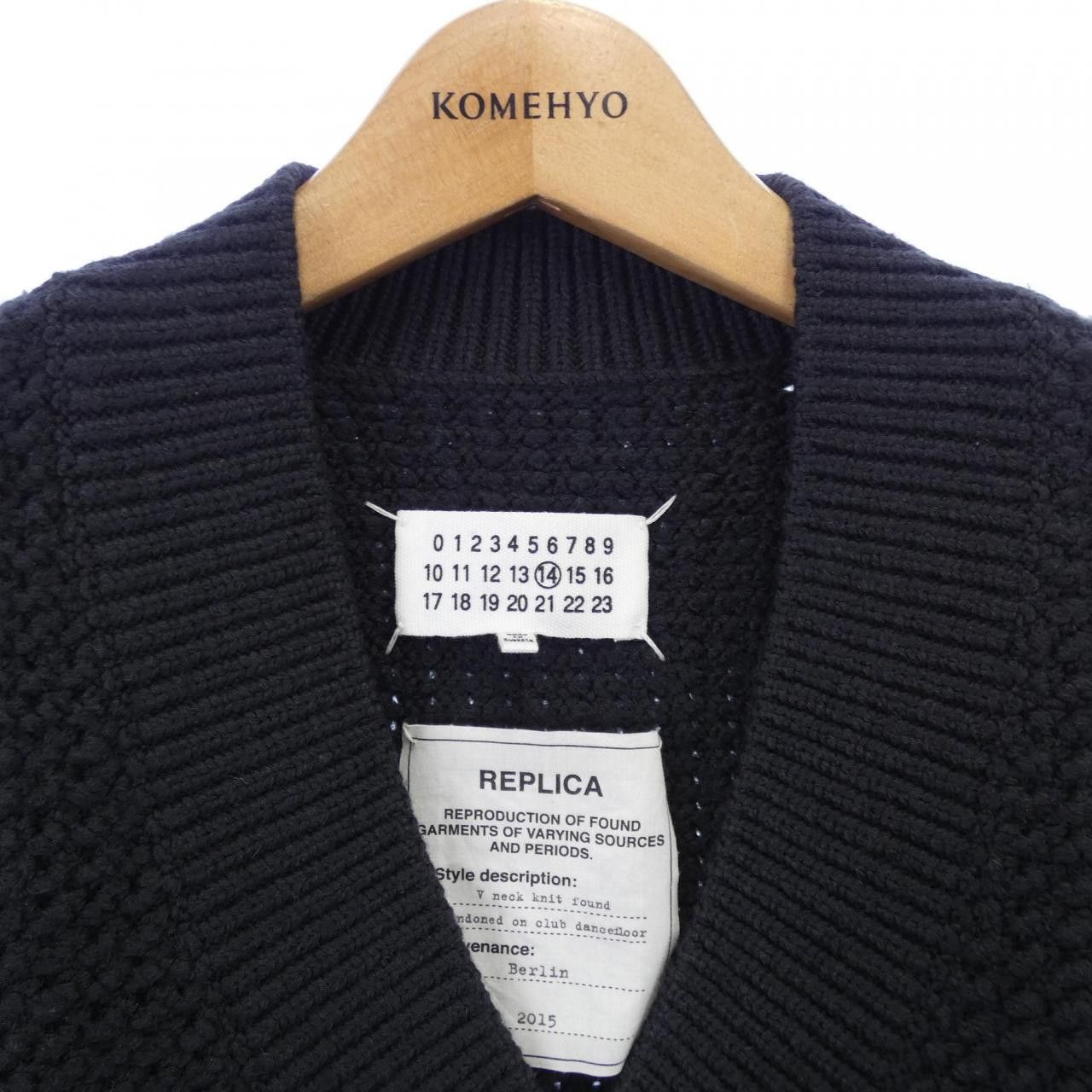 Maison Margiela Maison Margiela Maison Margiela Knit Textile Tops S30GP0182 DUTY FREE for USA Size ONE SIZE - 5 Thumbnail