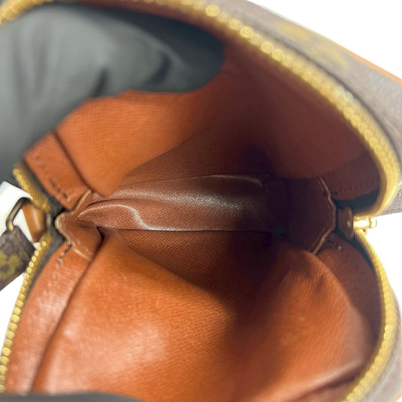 Louis Vuitton Louis Vuitton Louis Vuitton Mini Danube Monogram Leather Shoulder Bag Textile Shoulder Bag DUTY FREE for USA Size ONE SIZE - 10 Thumbnail