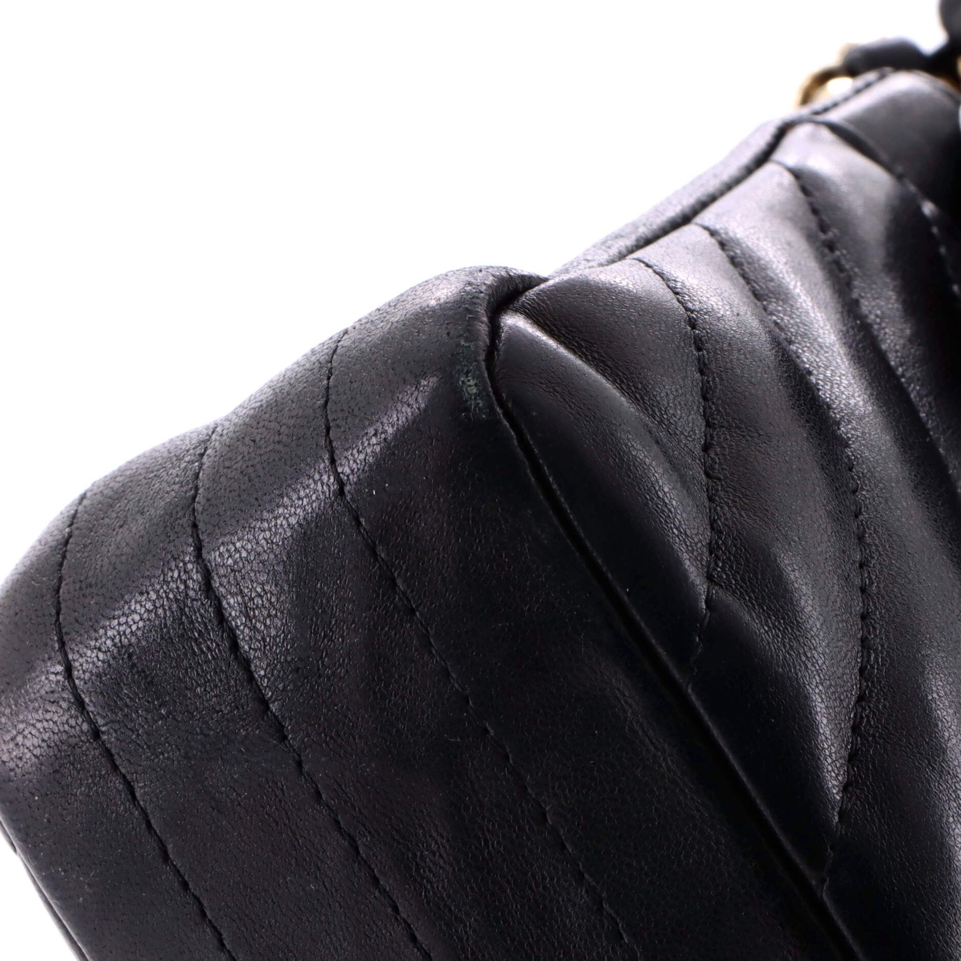 Chanel Classic Double Flap Bag Chevron Lambskin Medium Size ONE SIZE - 6 Thumbnail
