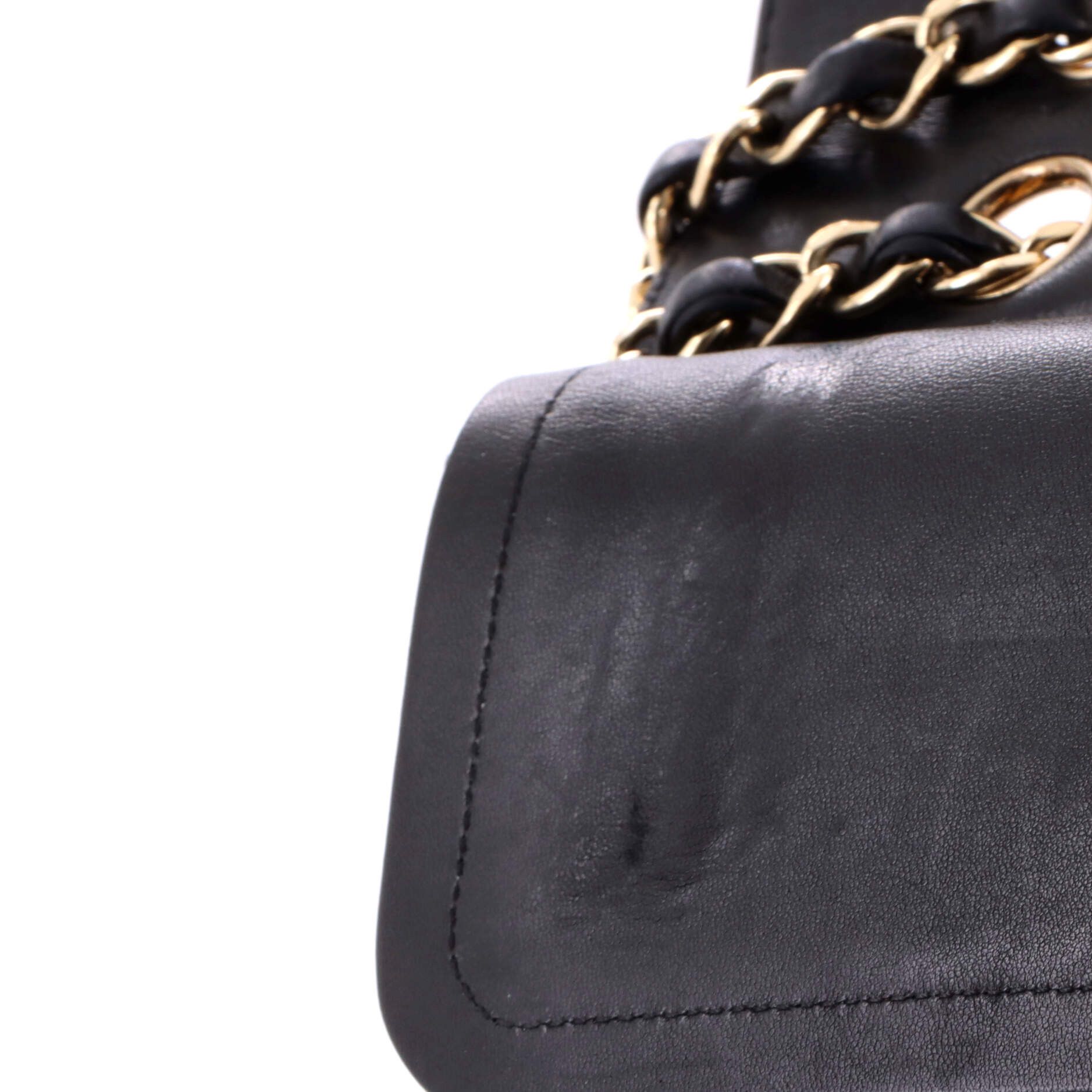 Chanel Classic Double Flap Bag Chevron Lambskin Medium Size ONE SIZE - 5 Thumbnail