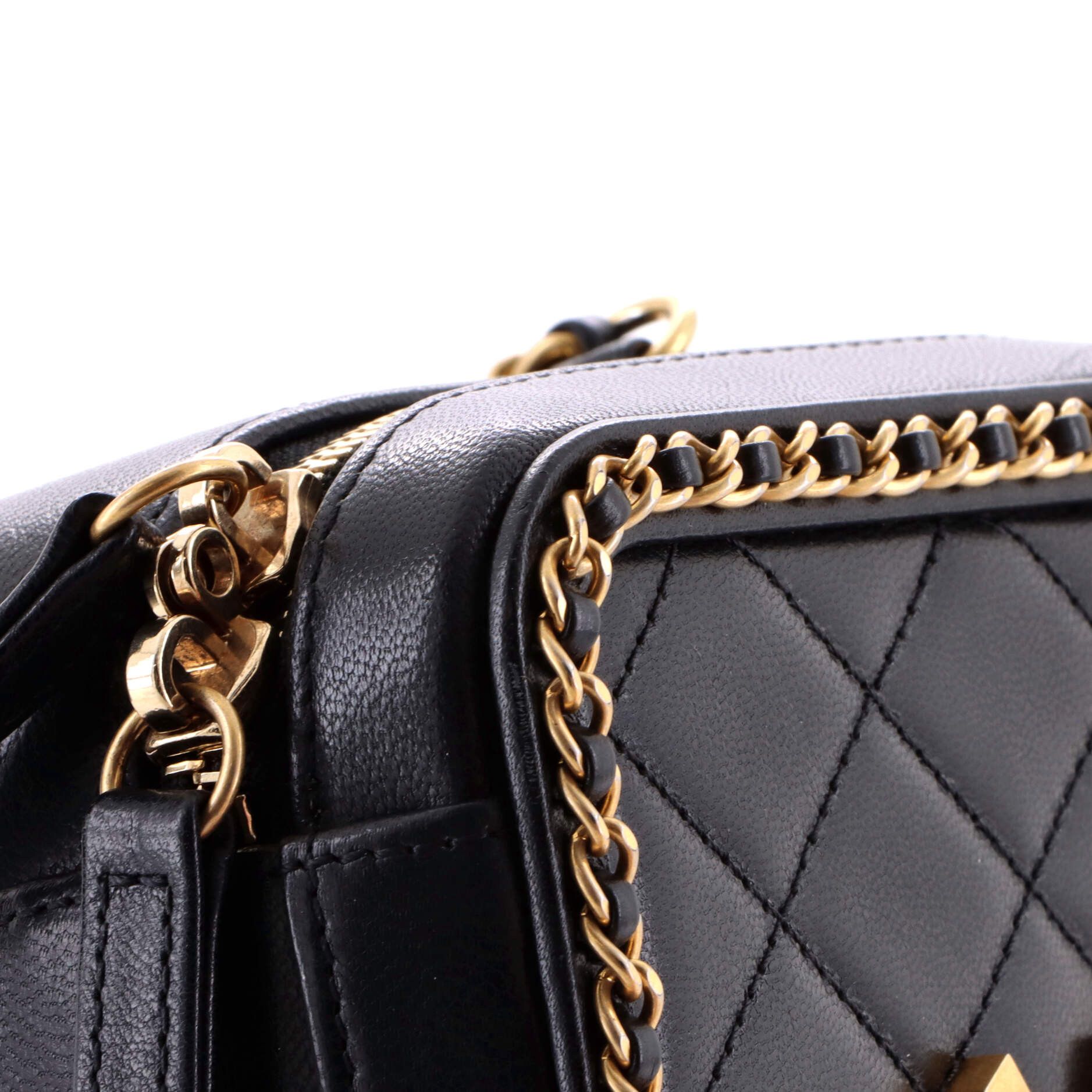 Chanel Filigree Vanity Case Quilted Goatskin with Chain Detail Smal Size ONE SIZE - 5 Thumbnail