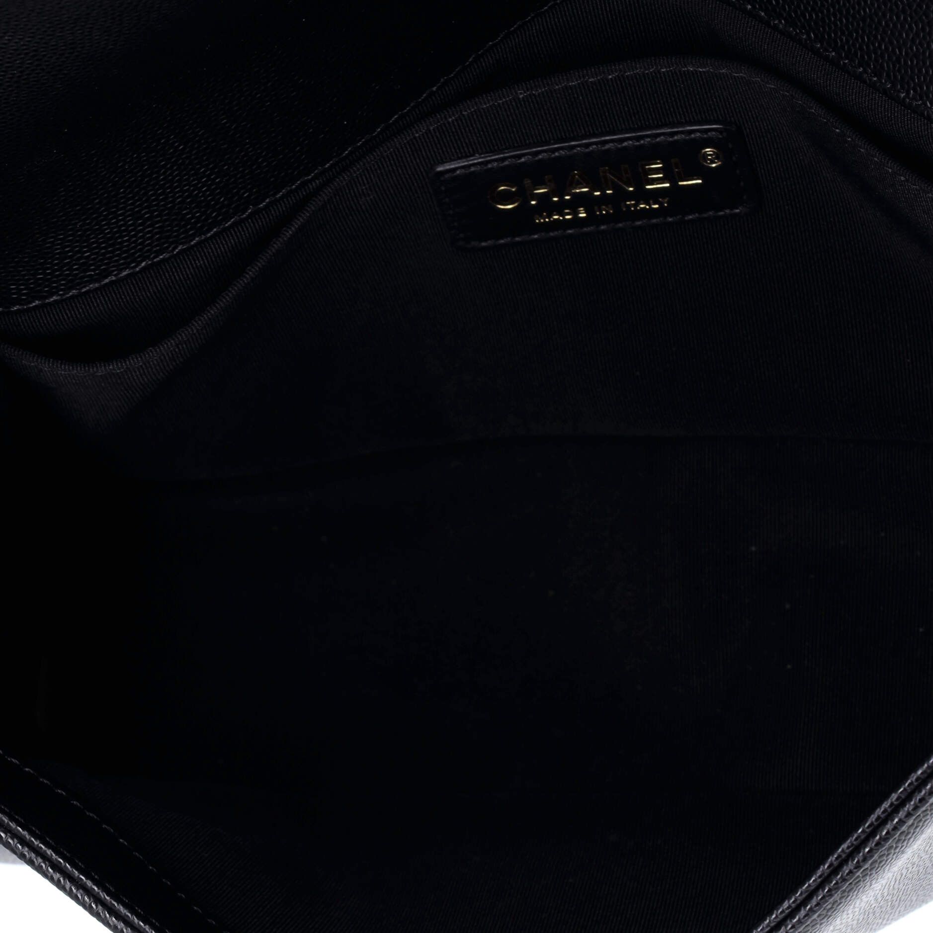 Chanel Boy Flap Bag Quilted Caviar Old Medium Size ONE SIZE - 4 Thumbnail