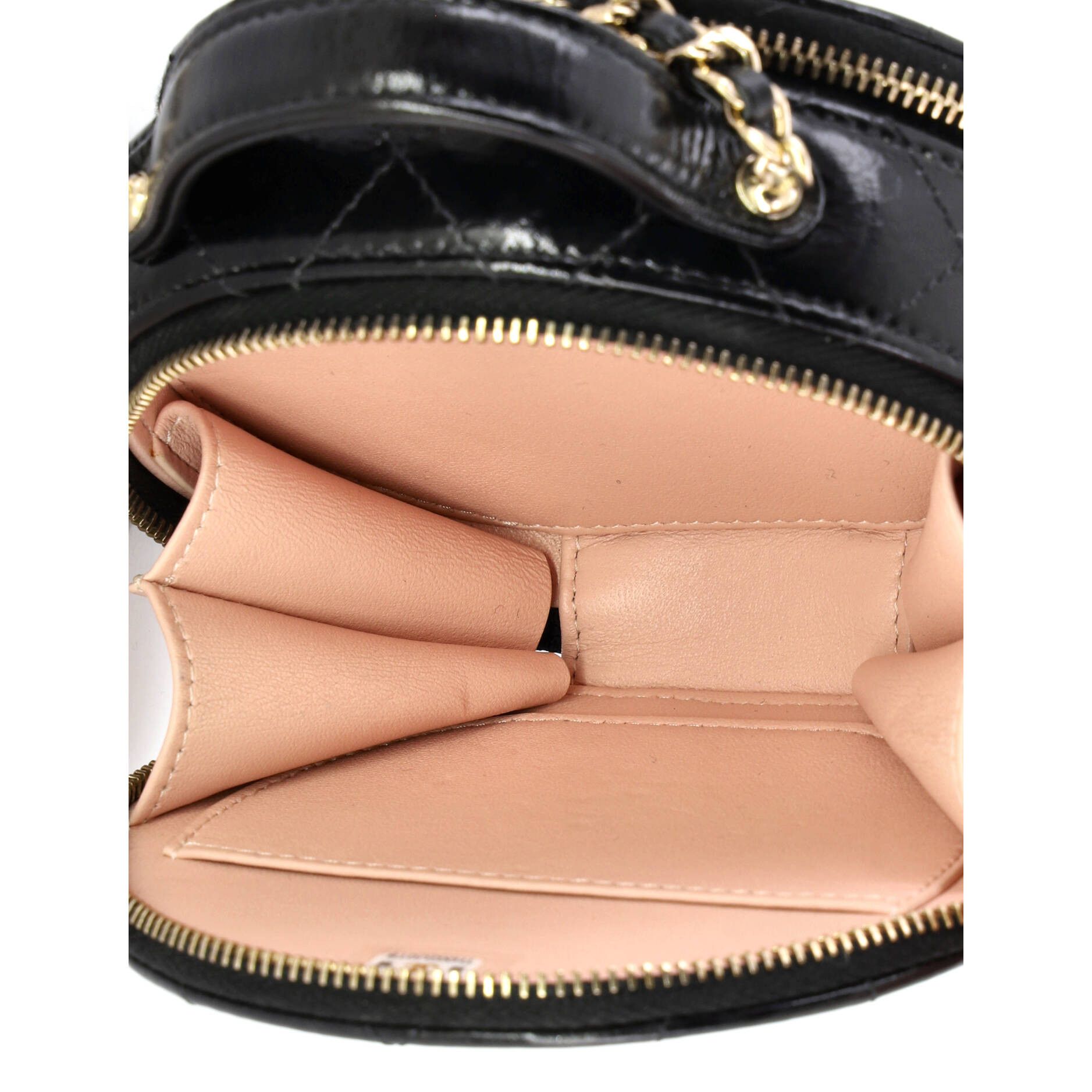 Chanel Handle with Care Round Vanity Case with Chain Quilted Lambsk Size ONE SIZE - 4 Thumbnail