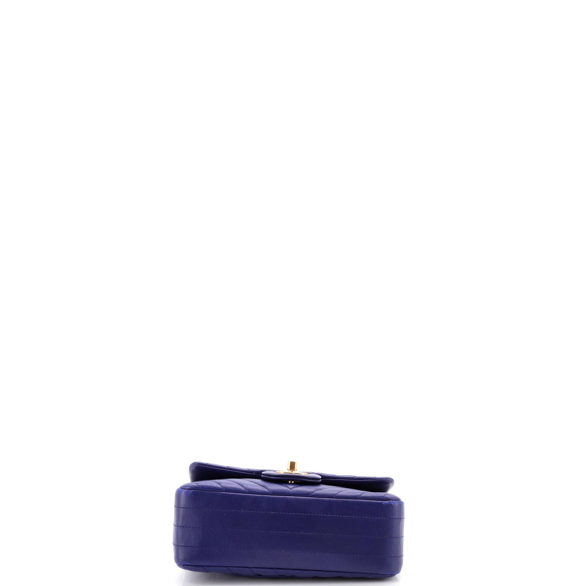 Chanel Classic Single Flap Bag Chevron Lambskin Mini Size ONE SIZE - 3 Thumbnail