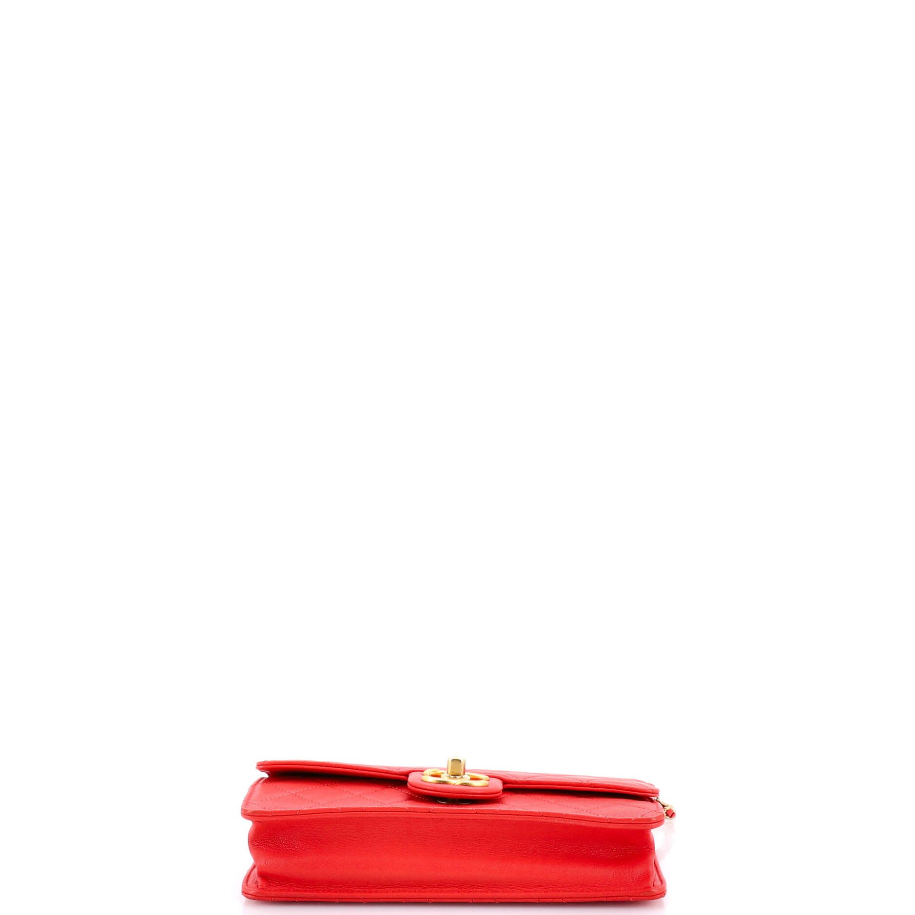Chanel Pearl Chain Flap Bag Quilted Lambskin Medium Size ONE SIZE - 3 Thumbnail