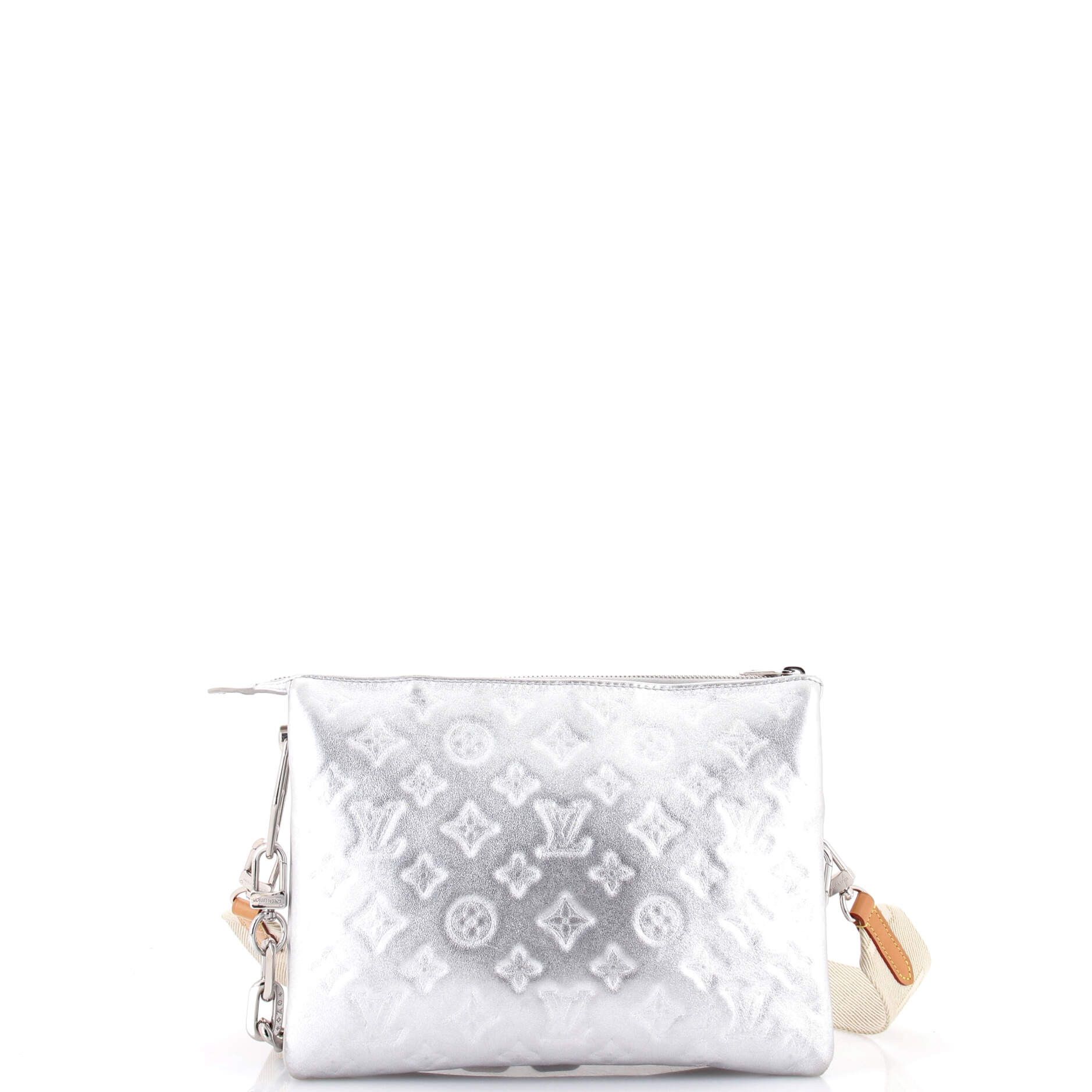 Louis Vuitton Coussin Bag Monogram Embossed Lambskin PM Size ONE SIZE - 2 Thumbnail