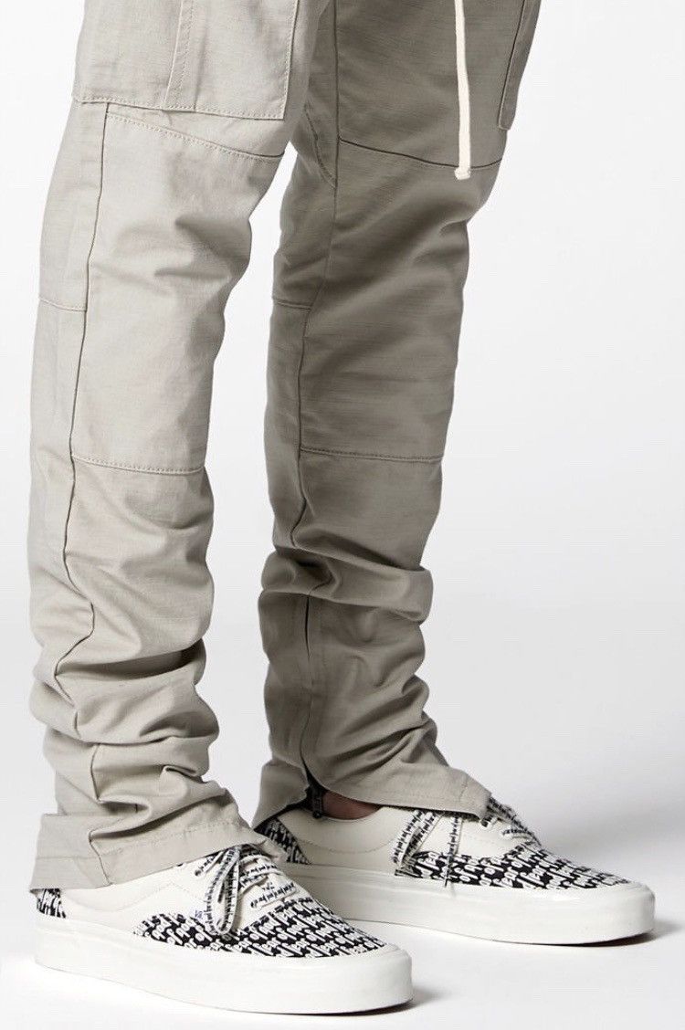 Fear of God FOG Essentials Drawstring Cargo Pants Khaki Fear Of God Size US 29 - 2 Thumbnail