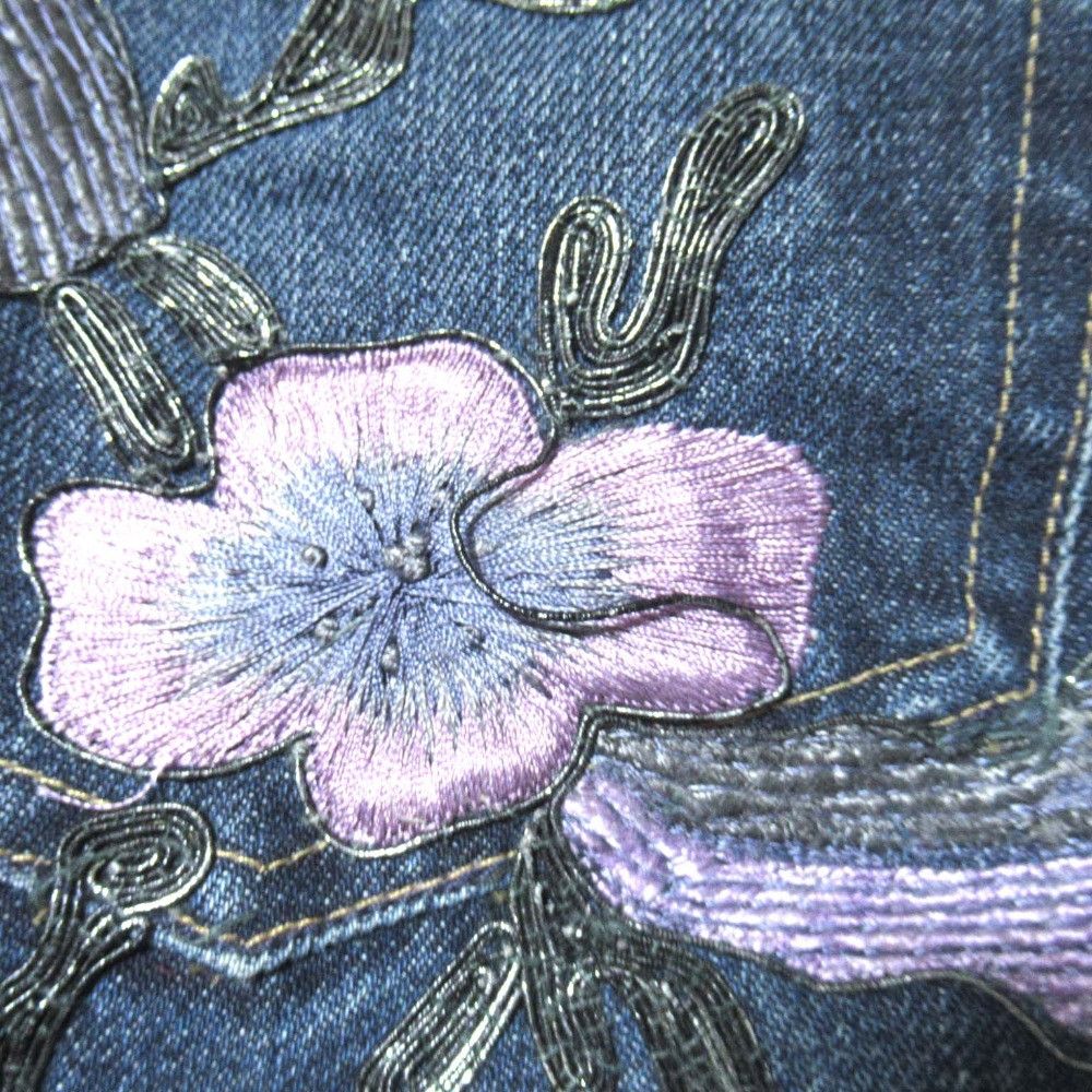 Gucci Gucci Gucci Flower Embroidery Denim Pants Textile Jeans DUTY FREE for USA Size ONE SIZE - 7 Thumbnail