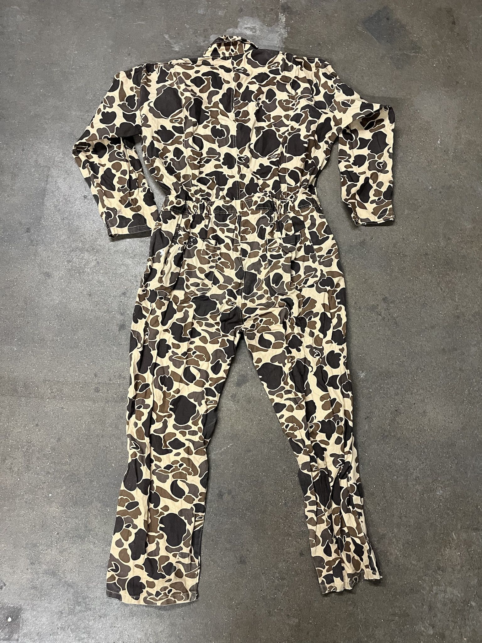 Vintage Vintage 1980s Duck Canvas Camo Hunting Coveralls Size M Size US M / EU 48-50 / 2 - 5 Thumbnail