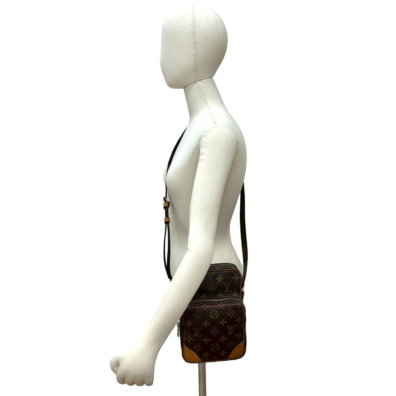 Louis Vuitton Louis Vuitton Louis Vuitton Amazon Monogram Leather Shoulder Bag Textile Shoulder Bag DUTY FREE for USA Size ONE SIZE - 3 Thumbnail