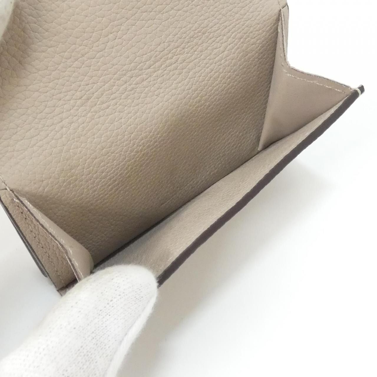 Louis Vuitton Louis Vuitton Louis Vuitton Portefeuille Lock Mini Calfskin Wallet Leather Short Wallet M69340 DUTY FREE for USA Size ONE SIZE - 9 Thumbnail