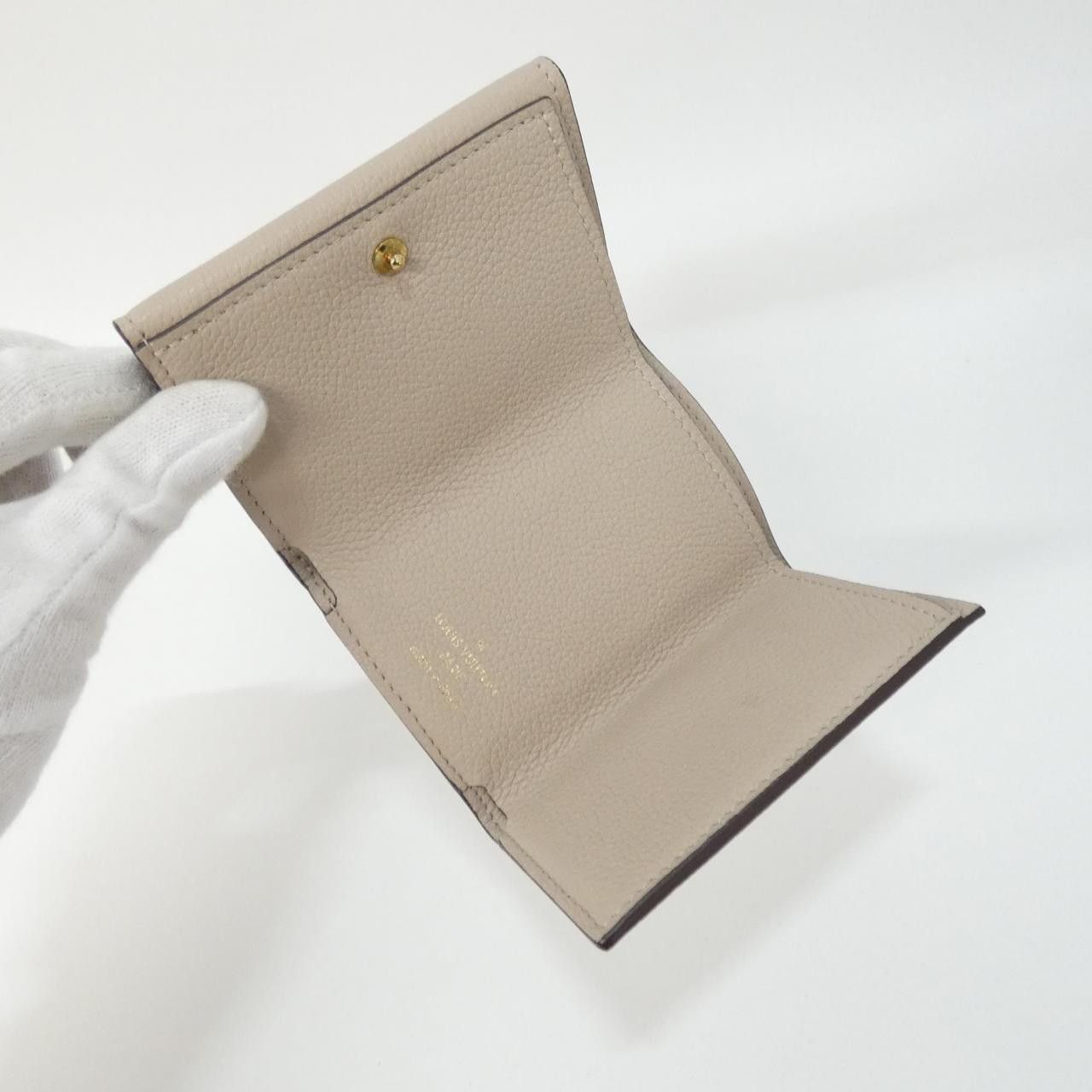 Louis Vuitton Louis Vuitton Louis Vuitton Portefeuille Lock Mini Calfskin Wallet Leather Short Wallet M69340 DUTY FREE for USA Size ONE SIZE - 5 Thumbnail