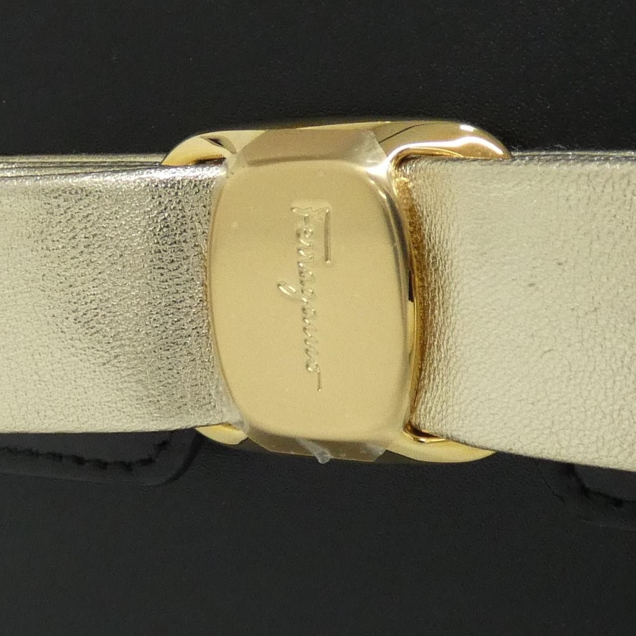 Salvatore Ferragamo Salvatore Ferragamo Salvatore Ferragamo Leather Shoulder Bag Leather Shoulder Bag 21 1284 DUTY FREE for USA Size ONE SIZE - 4 Thumbnail