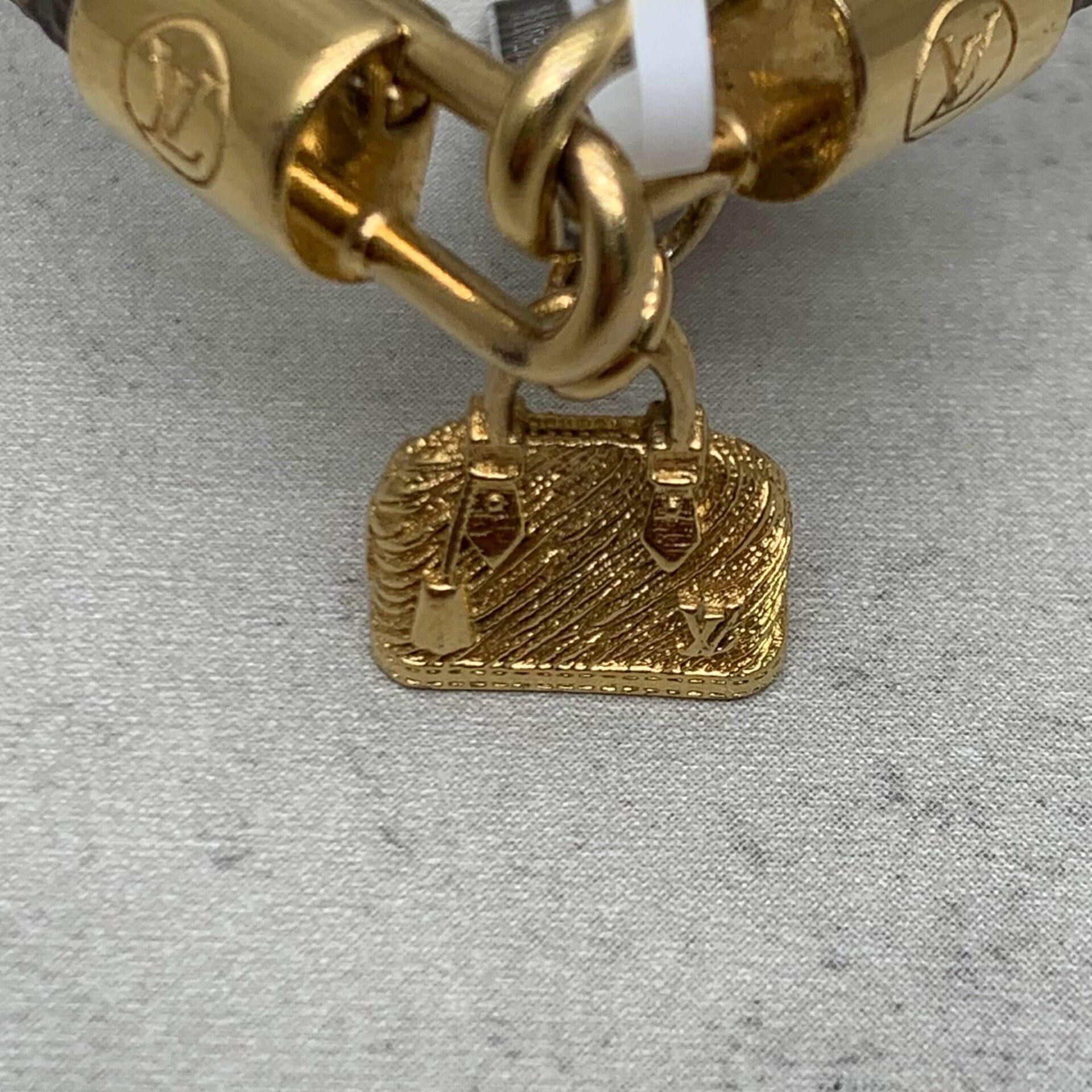 Louis Vuitton lv brown monogram bracelet with gold clasp Size ONE SIZE - 8 Thumbnail
