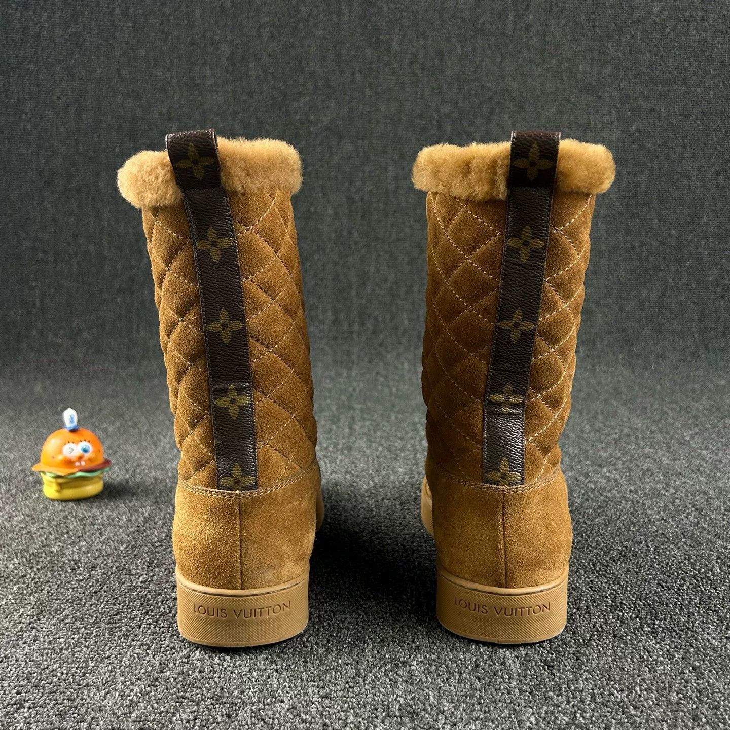Louis Vuitton Louis Vuitton Suede Winter Boots for Women Size US 6 / IT 36 - 5 Thumbnail