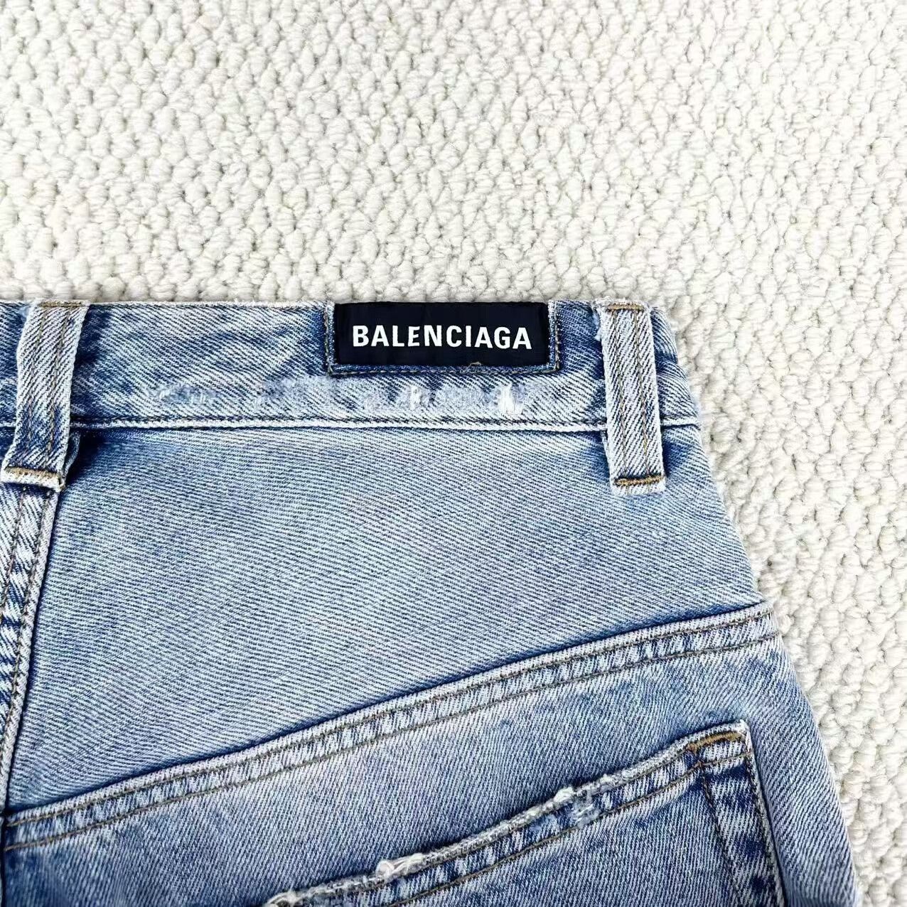 Balenciaga balenciaga blue distressed denim pants Size US 32 / EU 48 - 4 Thumbnail