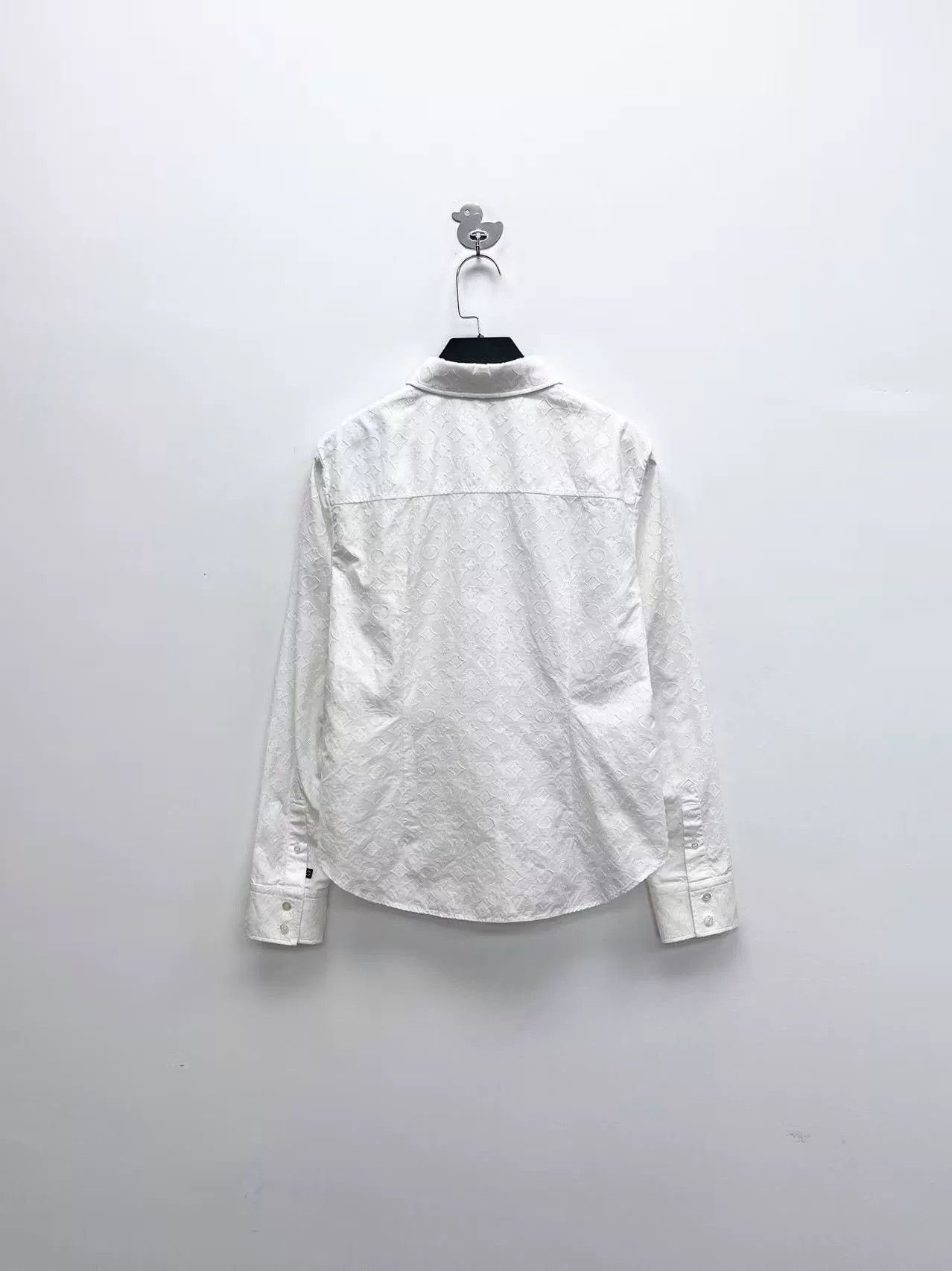 Louis Vuitton louis vuitton white logo shirt jacket Size US M / EU 48-50 / 2 - 2 Thumbnail
