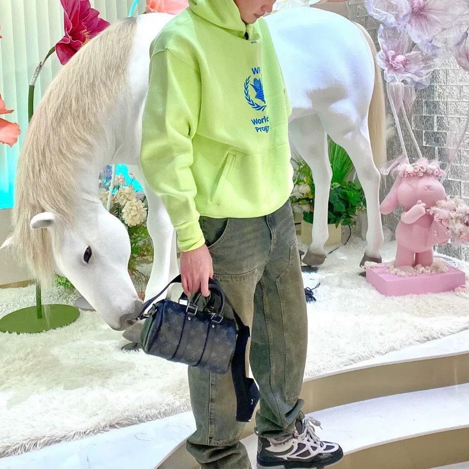 Balenciaga balenciaga fluorescent green hoodie sweatshirt Size US XS / EU 42 / 0 - 8 Thumbnail