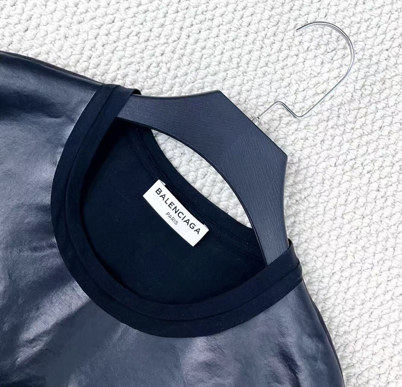 Balenciaga Balenciaga Black Short Sleeve Leather Blend T-Shirt Size US S / EU 44-46 / 1 - 3 Thumbnail