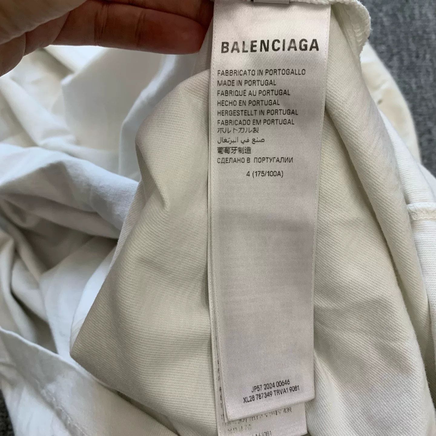 Balenciaga balenciaga white logo short sleeve shirt Size US M / EU 48-50 / 2 - 7 Thumbnail