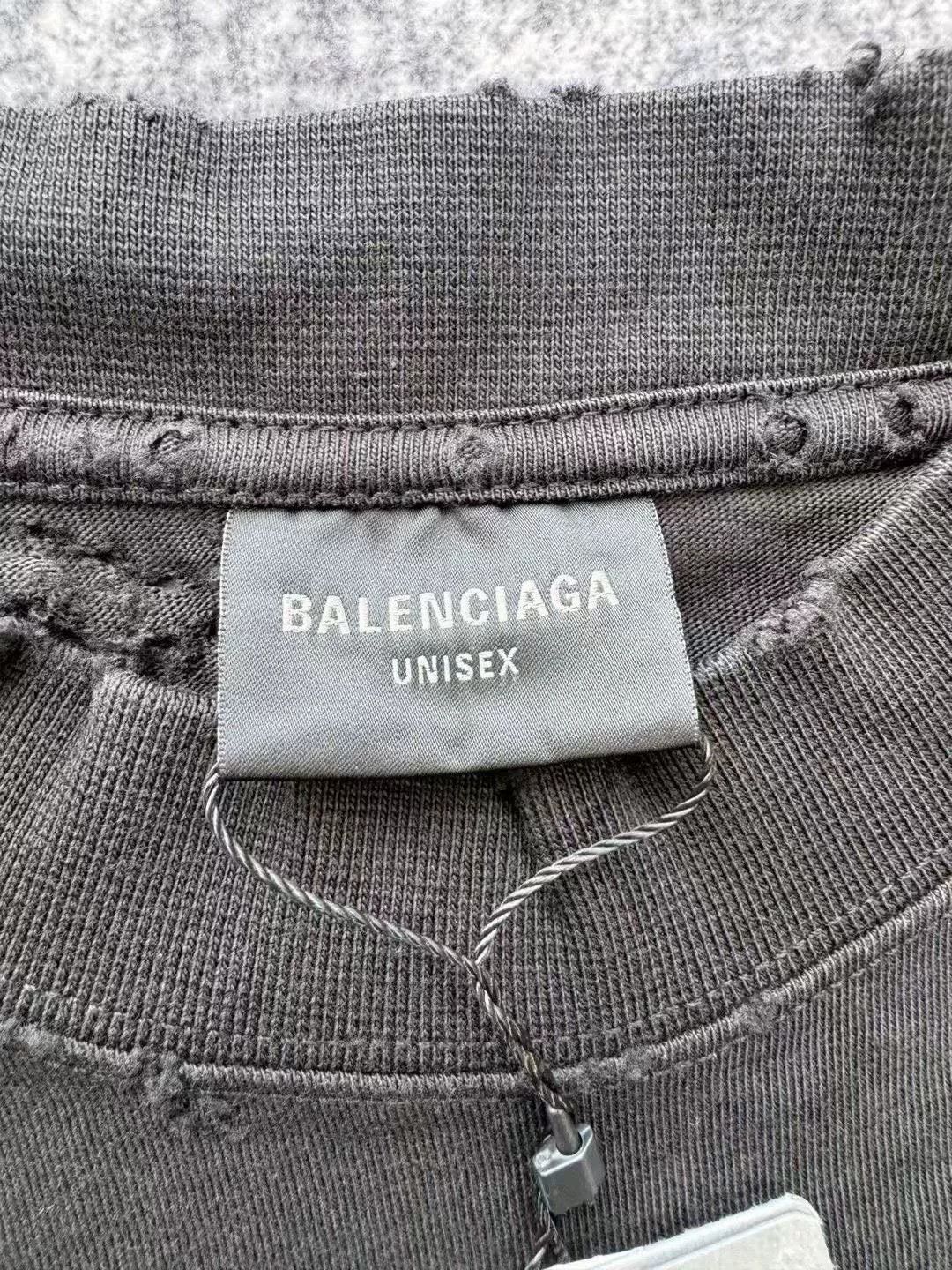 Balenciaga balenciaga black logo distressed short sleeve tee Size US M / EU 48-50 / 2 - 3 Thumbnail