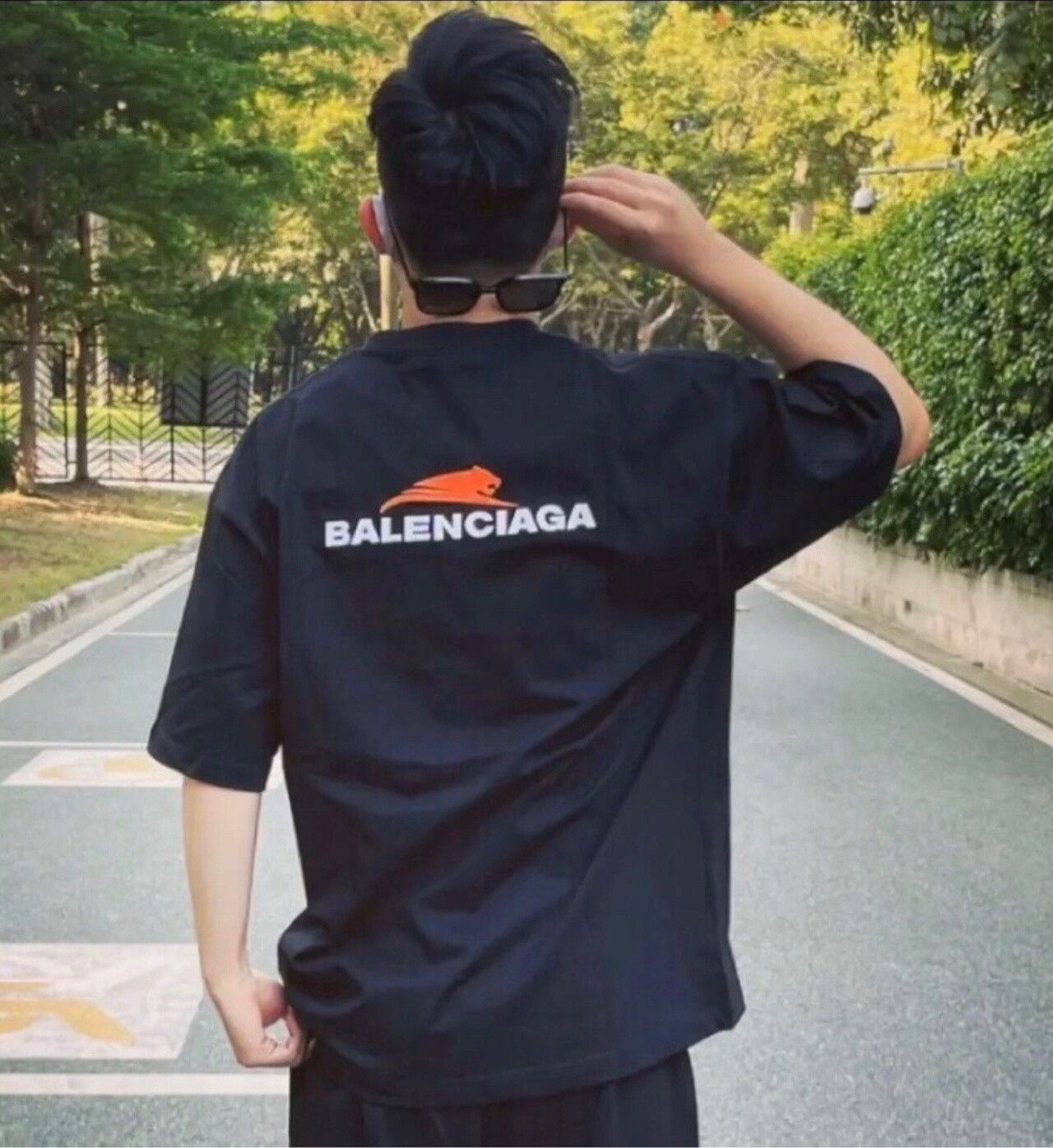 Balenciaga Balenciaga Year of the Tiger Short Sleeve Shirt Size US M / EU 48-50 / 2 - 8 Thumbnail