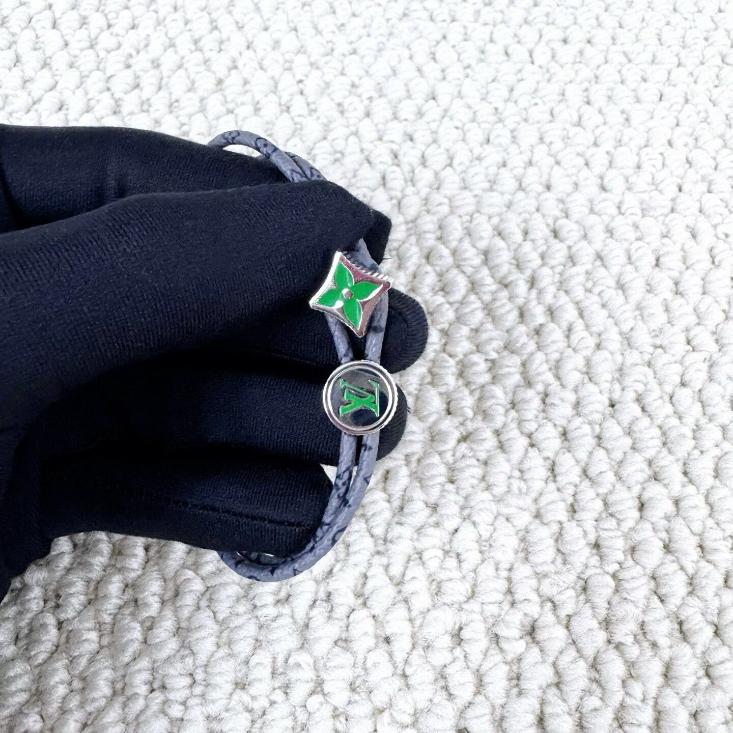 Louis Vuitton louis vuitton adjustable floral logo bracelet Size ONE SIZE - 3 Thumbnail
