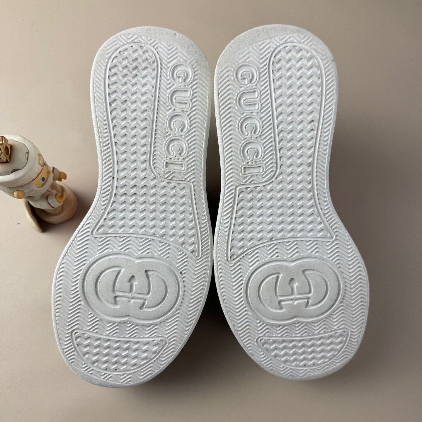 Gucci gucci pink double g print sneakers Size US 5 / IT 35 - 6 Thumbnail