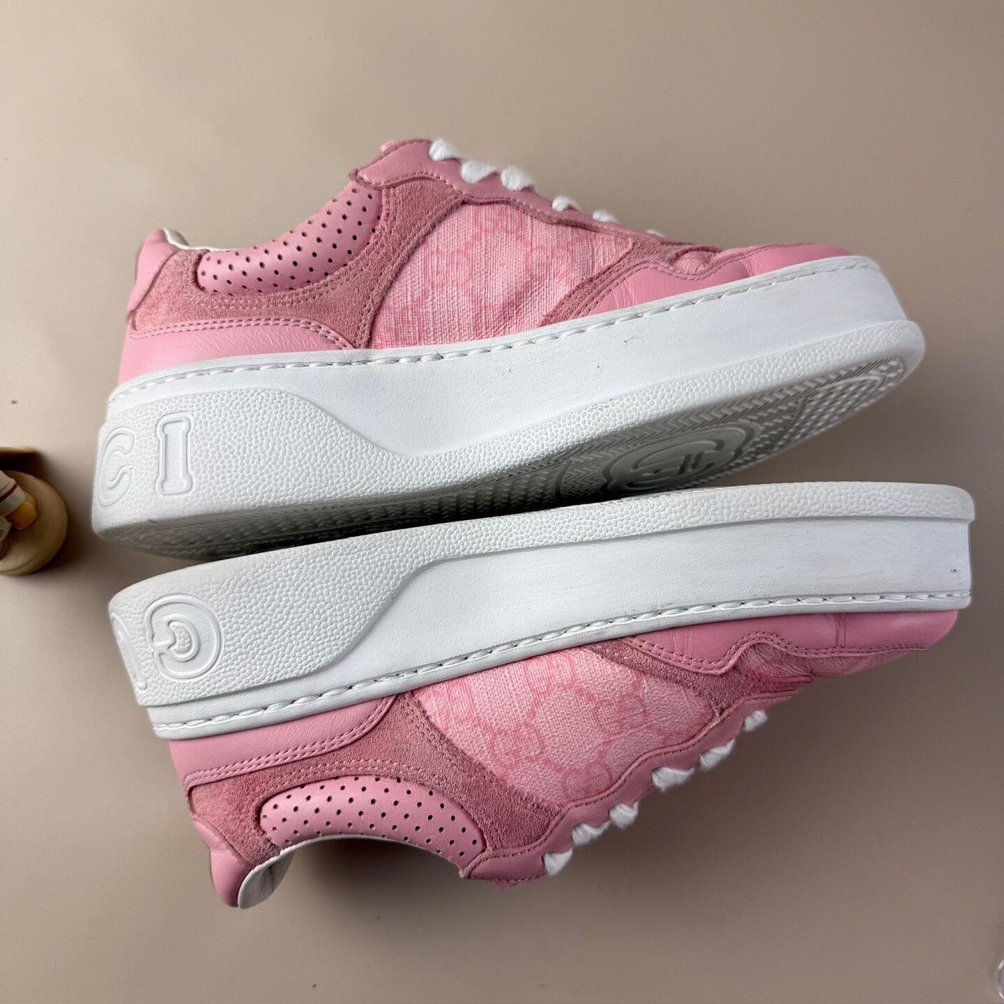 Gucci gucci pink double g print sneakers Size US 5 / IT 35 - 4 Thumbnail