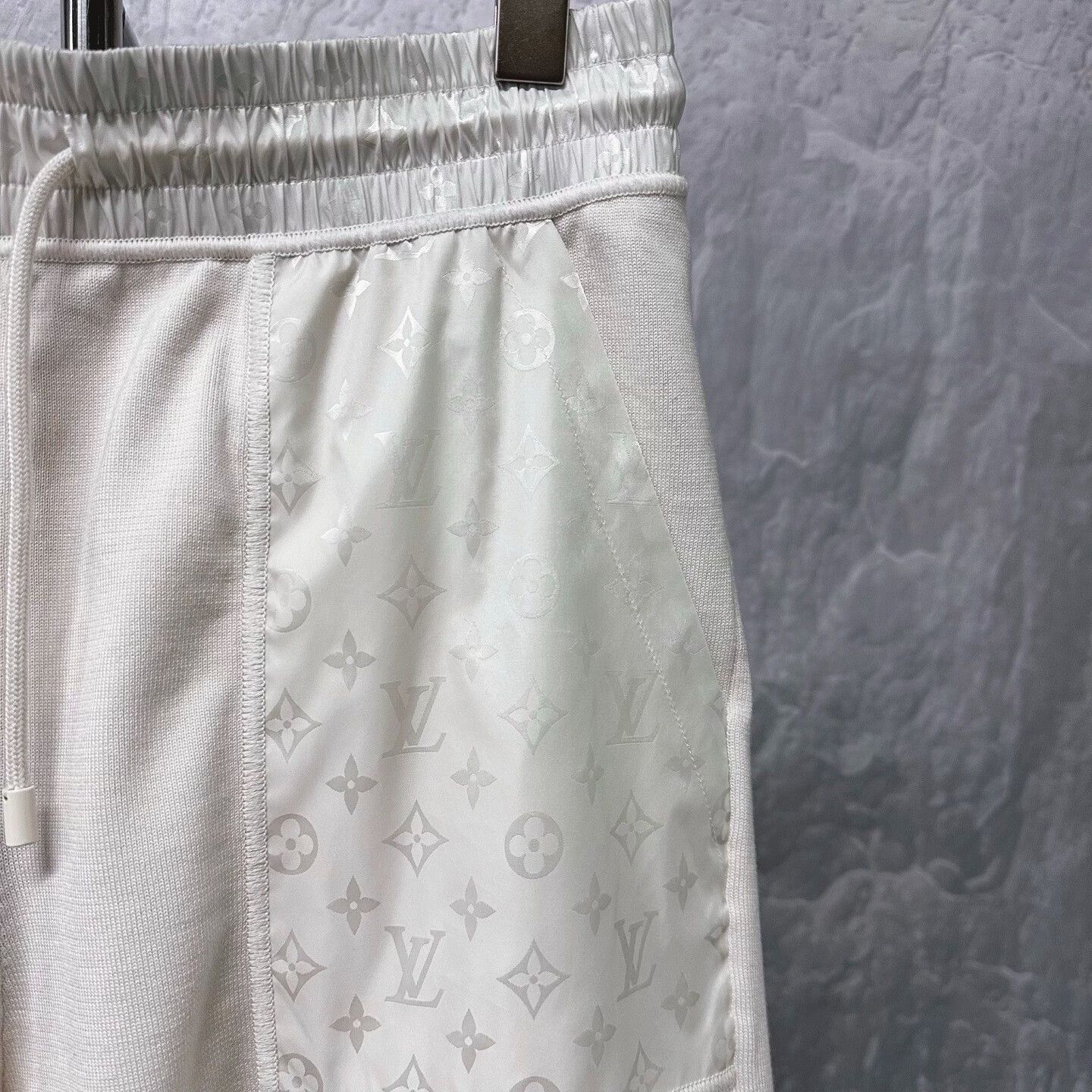 Louis Vuitton louis vuitton white printed shorts medium Size US 27 - 3 Thumbnail