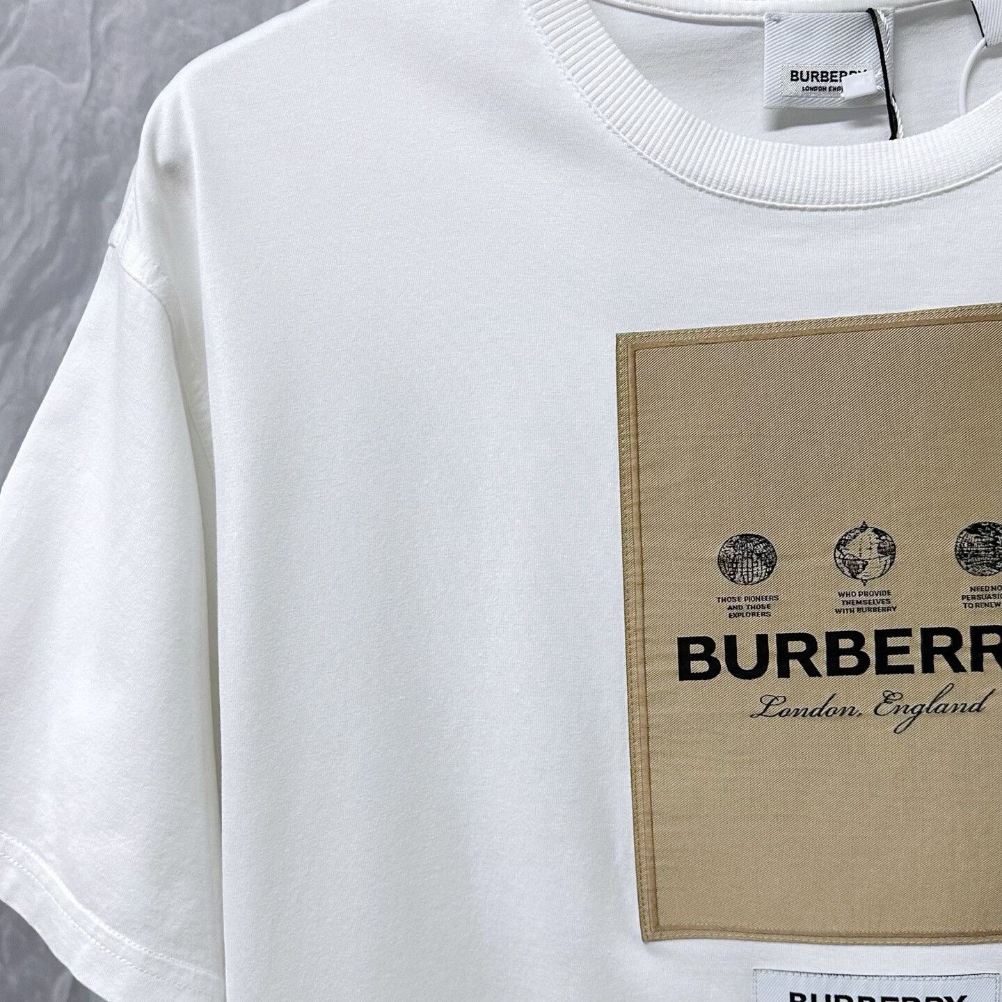 Burberry burberry short sleeve logo t-shirt size m Size US M / EU 48-50 / 2 - 3 Thumbnail