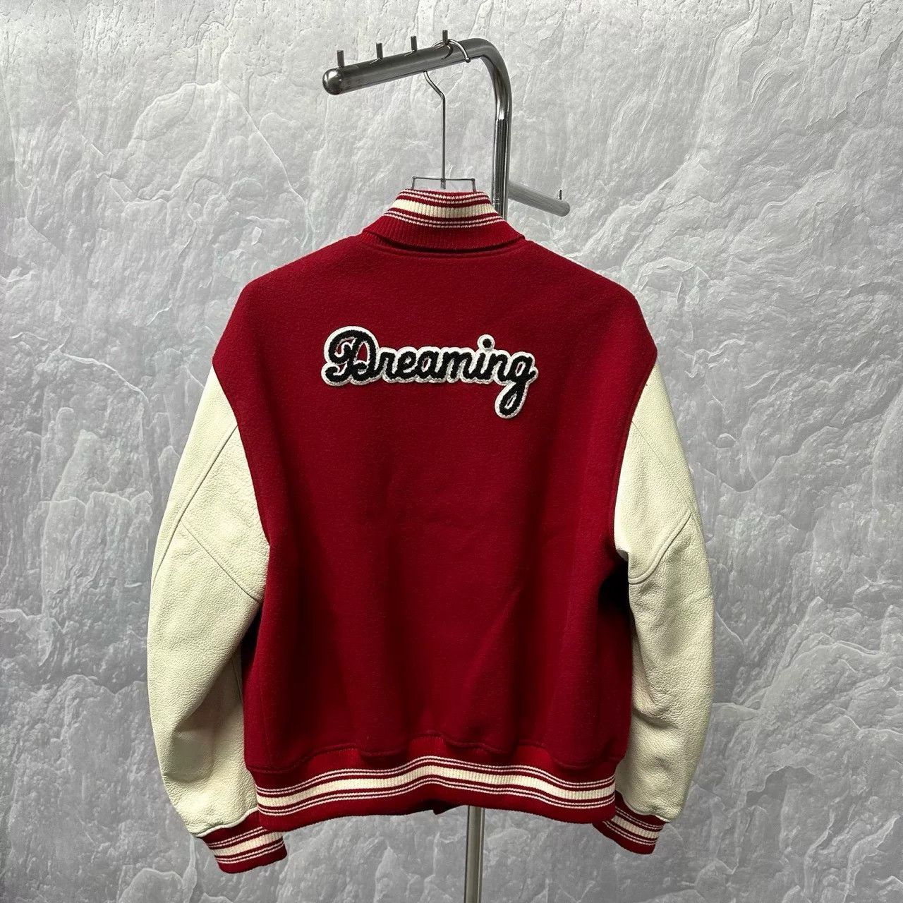 Louis Vuitton louis vuitton letter patch baseball jacket Size US L / EU 52-54 / 3 - 4 Thumbnail