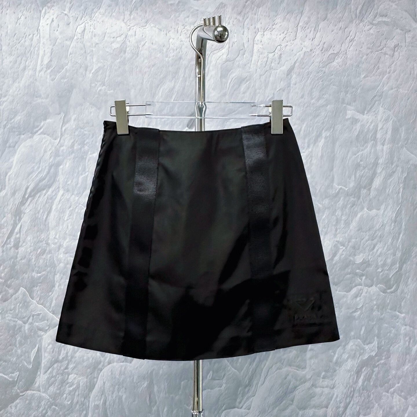 Prada prada triangle label a-line mini skirt Size 36" / US 14 / IT 50 - 4 Thumbnail