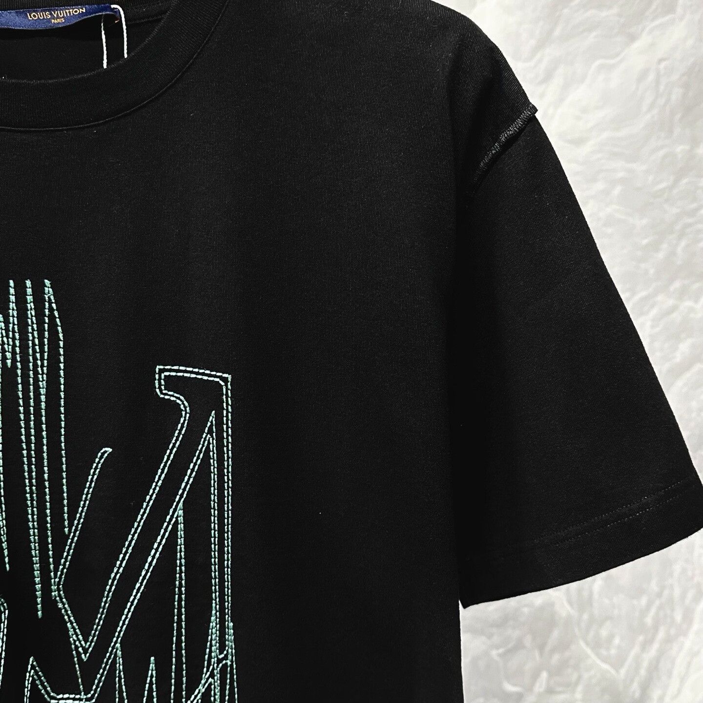 Louis Vuitton black louis vuitton short sleeve t-shirt Size US L / EU 52-54 / 3 - 3 Thumbnail
