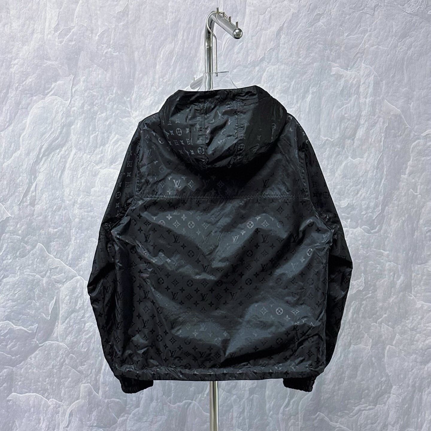 Louis Vuitton louis vuitton reversible hooded jacket Size US L / EU 52-54 / 3 - 2 Thumbnail